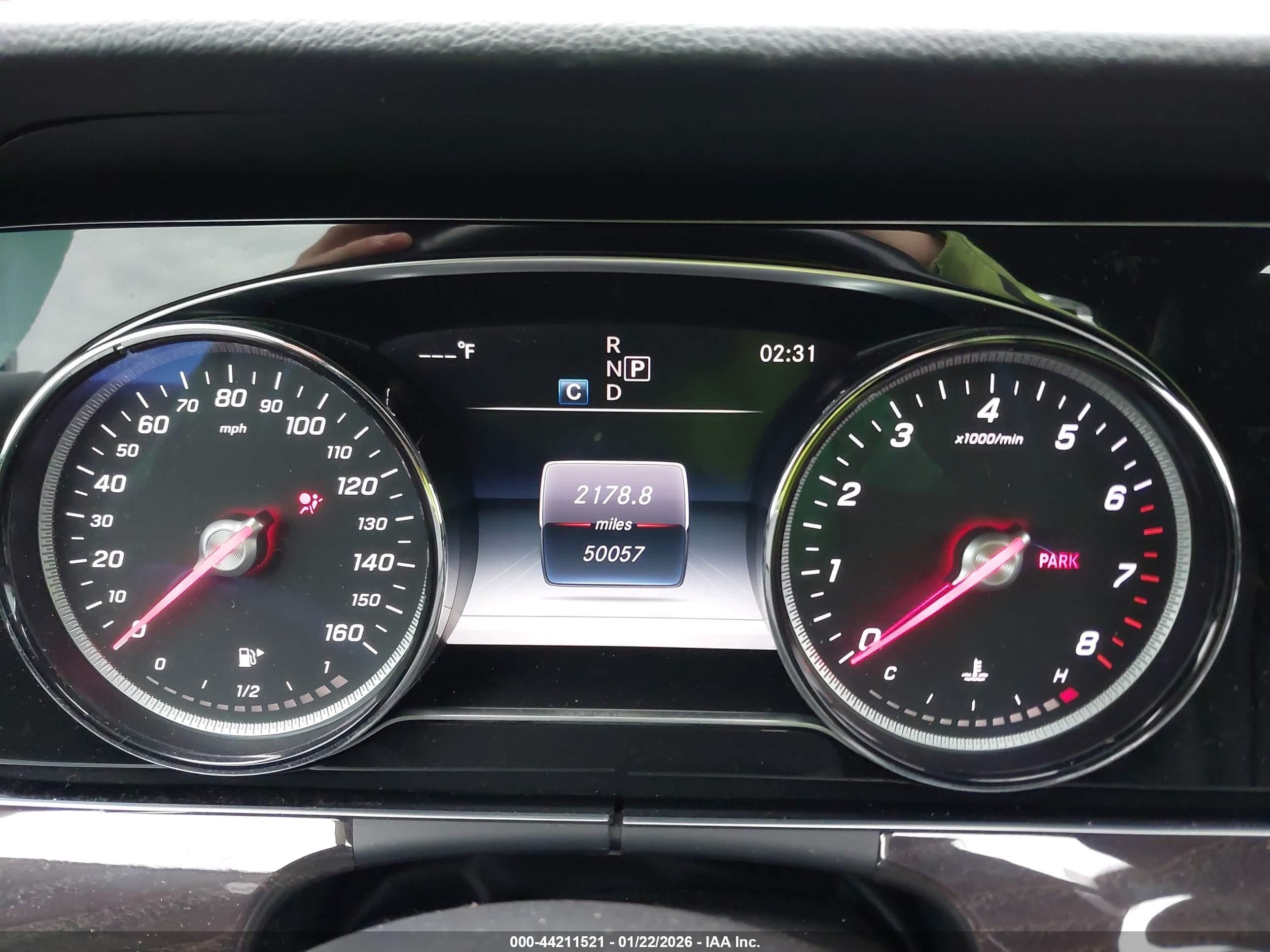 MERCEDES-BENZ E image 7