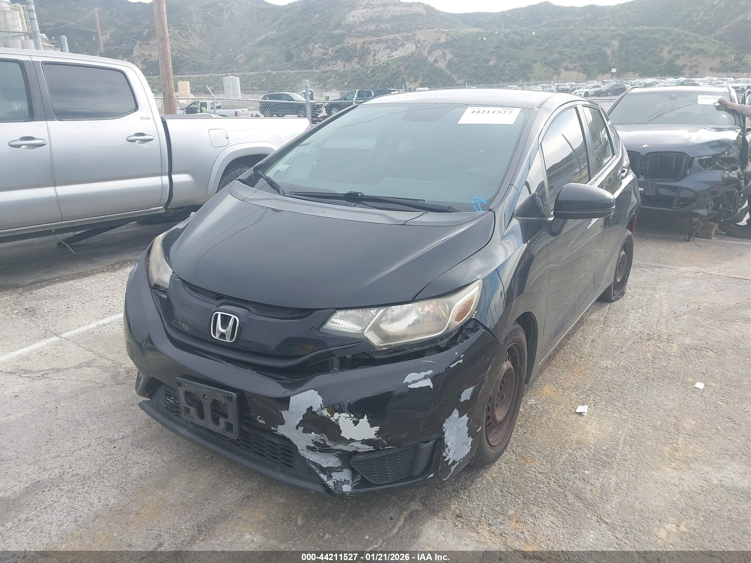 HONDA FIT image 2