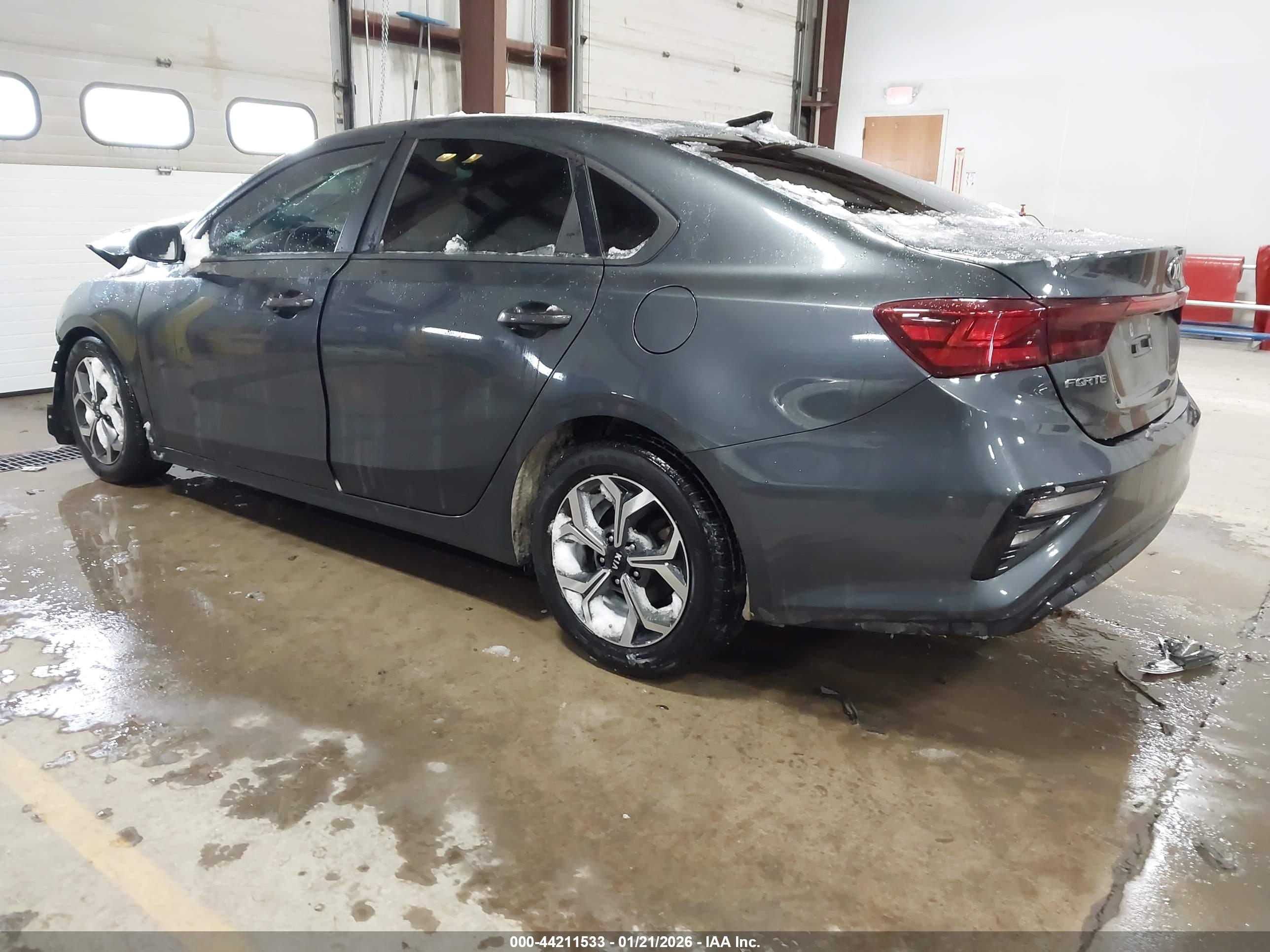KIA FORTE image 3
