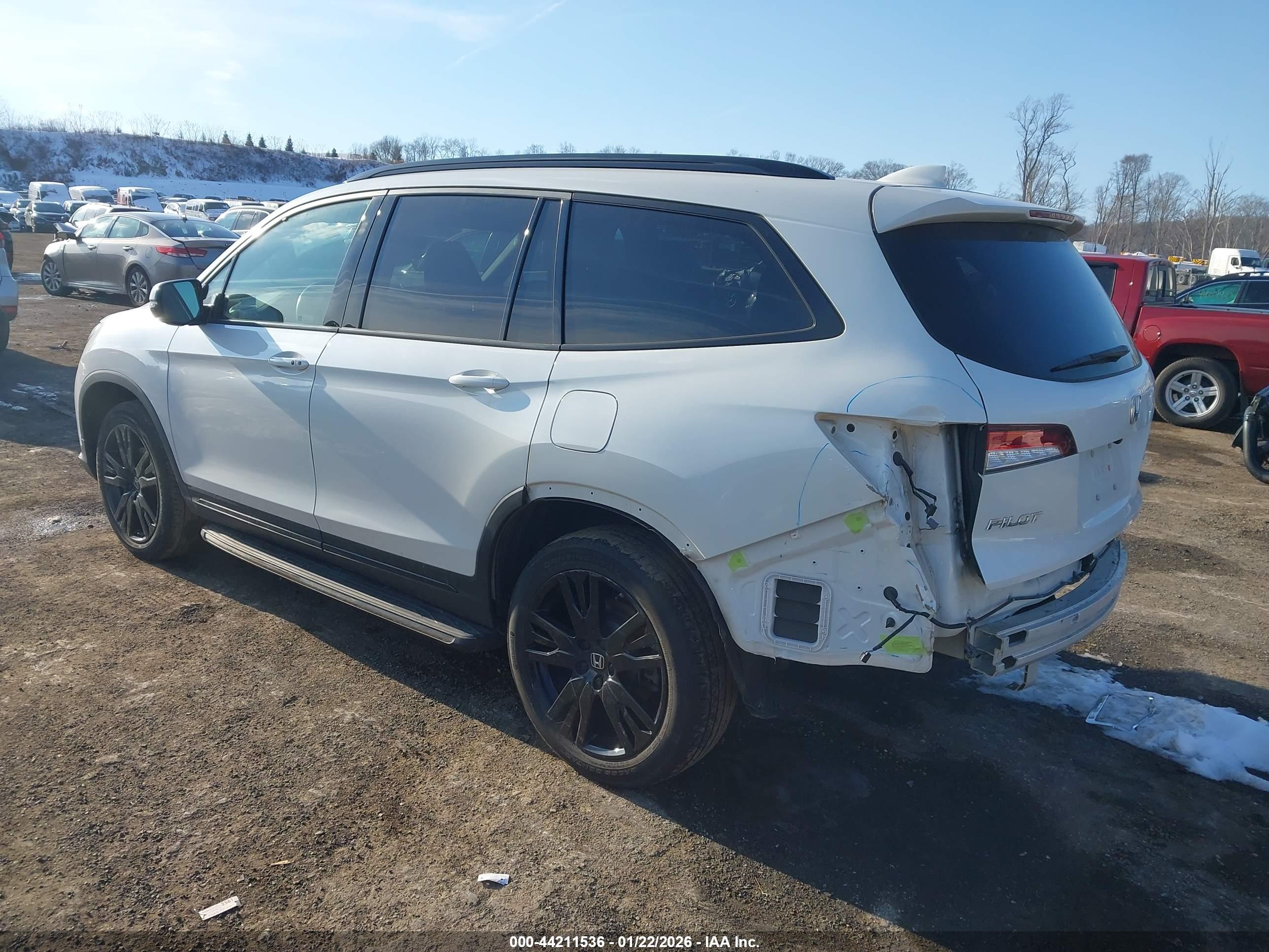 HONDA PILOT image 3