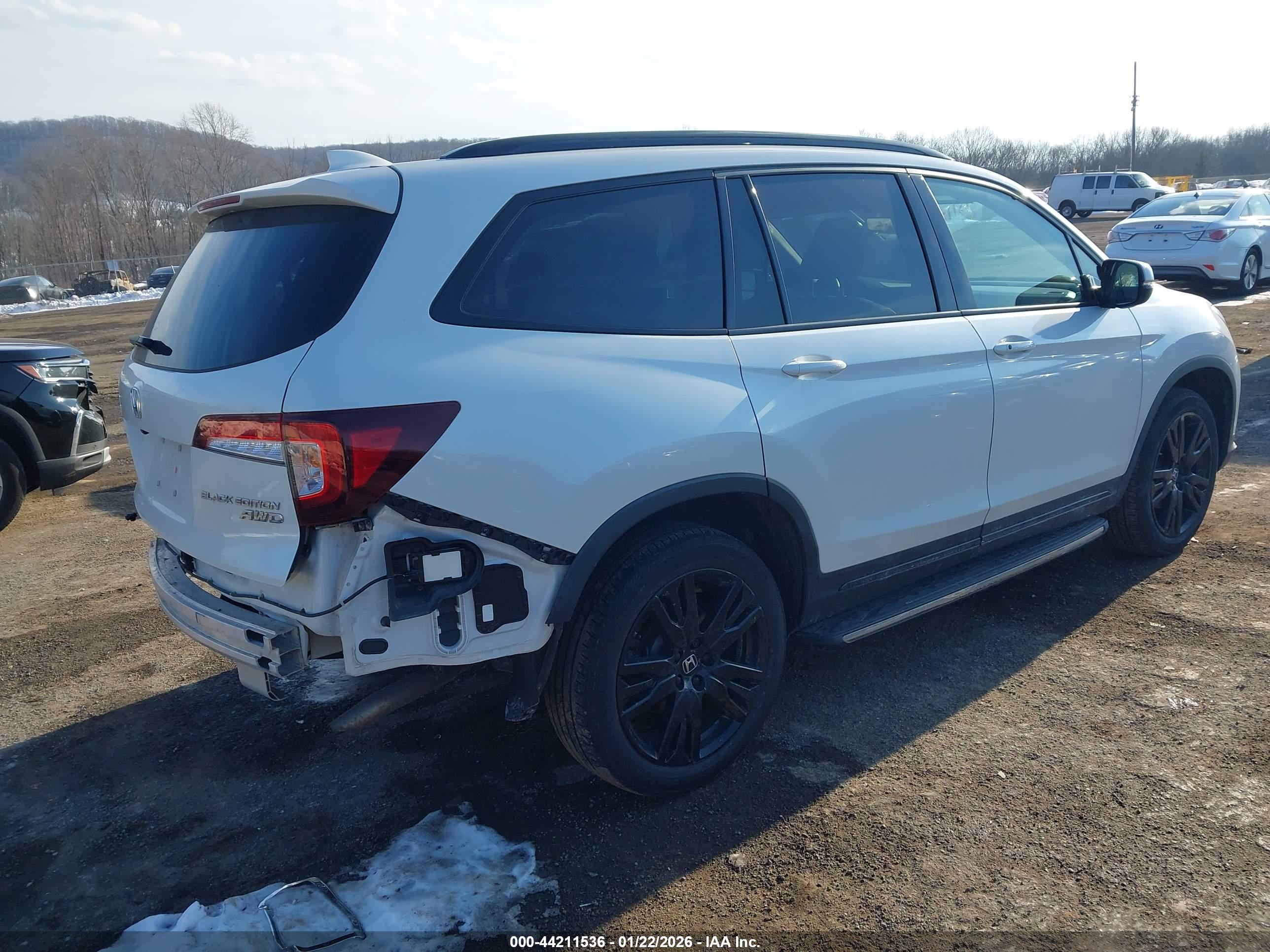 HONDA PILOT image 4