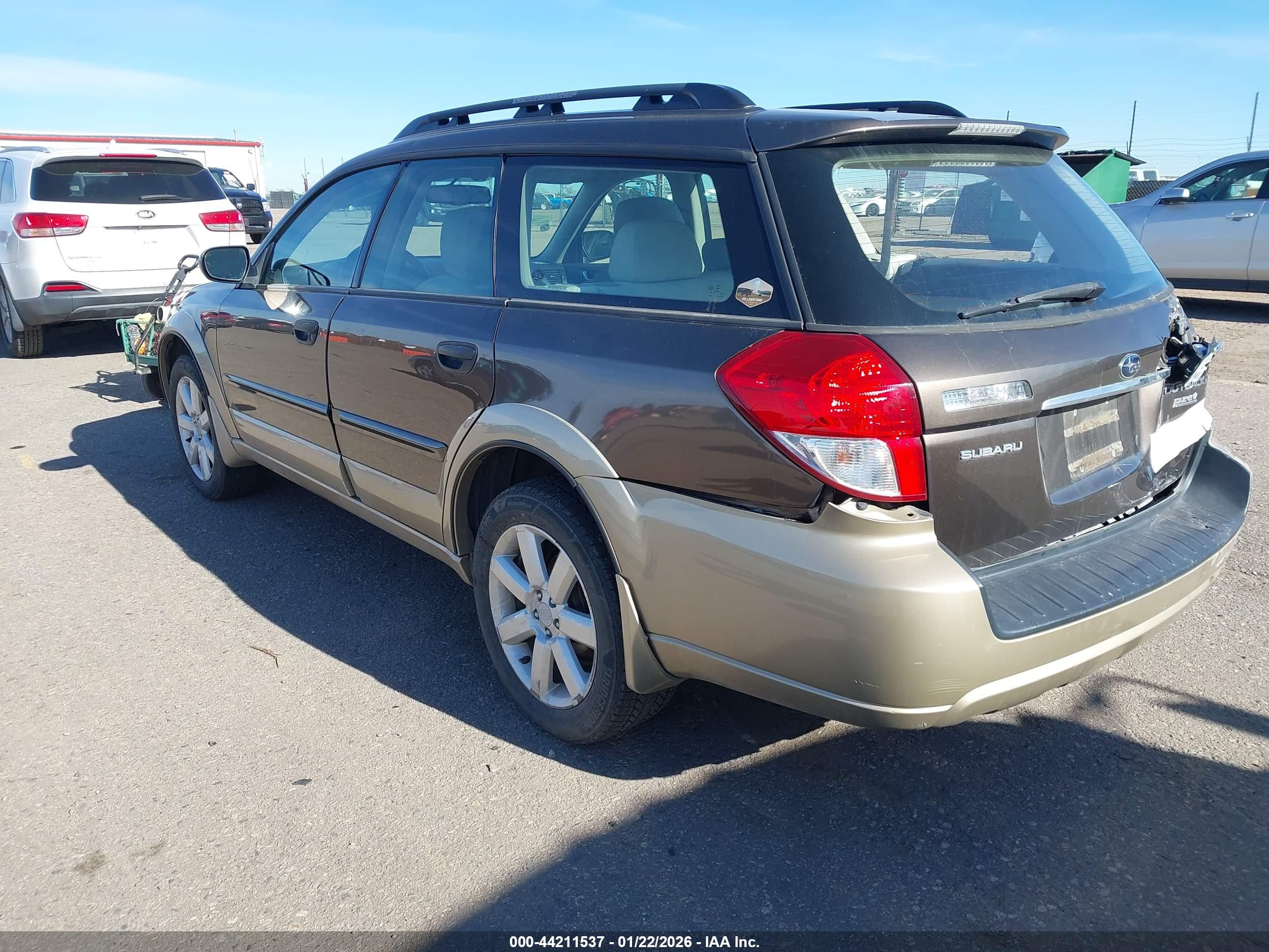 SUBARU OUTBACK image 3