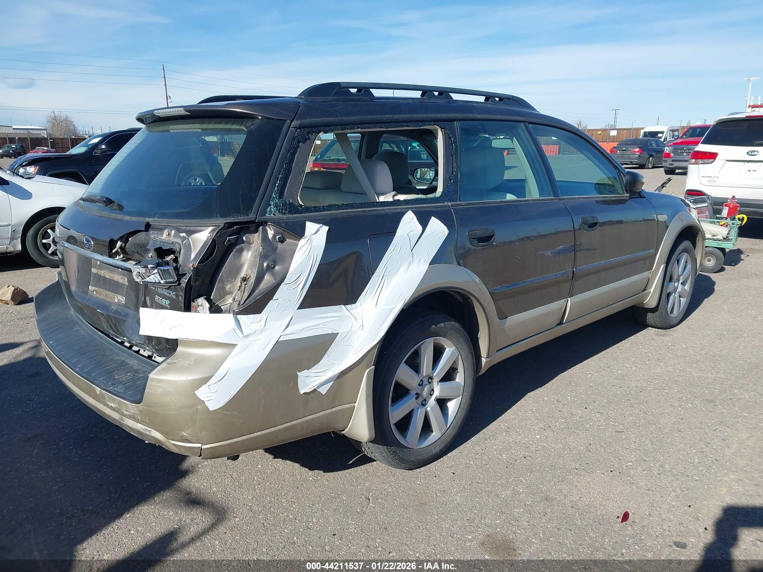 SUBARU OUTBACK image 4