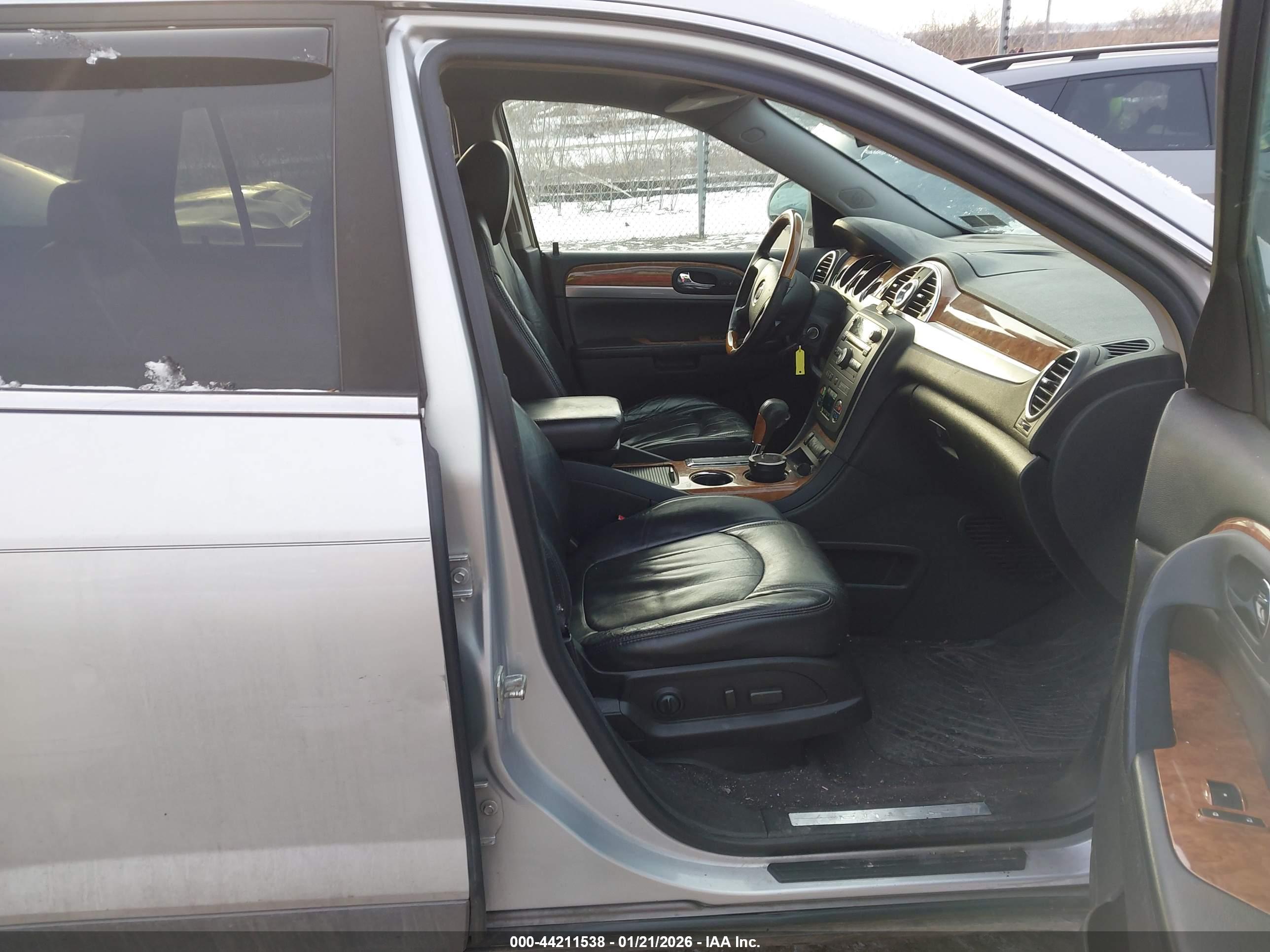 BUICK ENCLAVE image 5