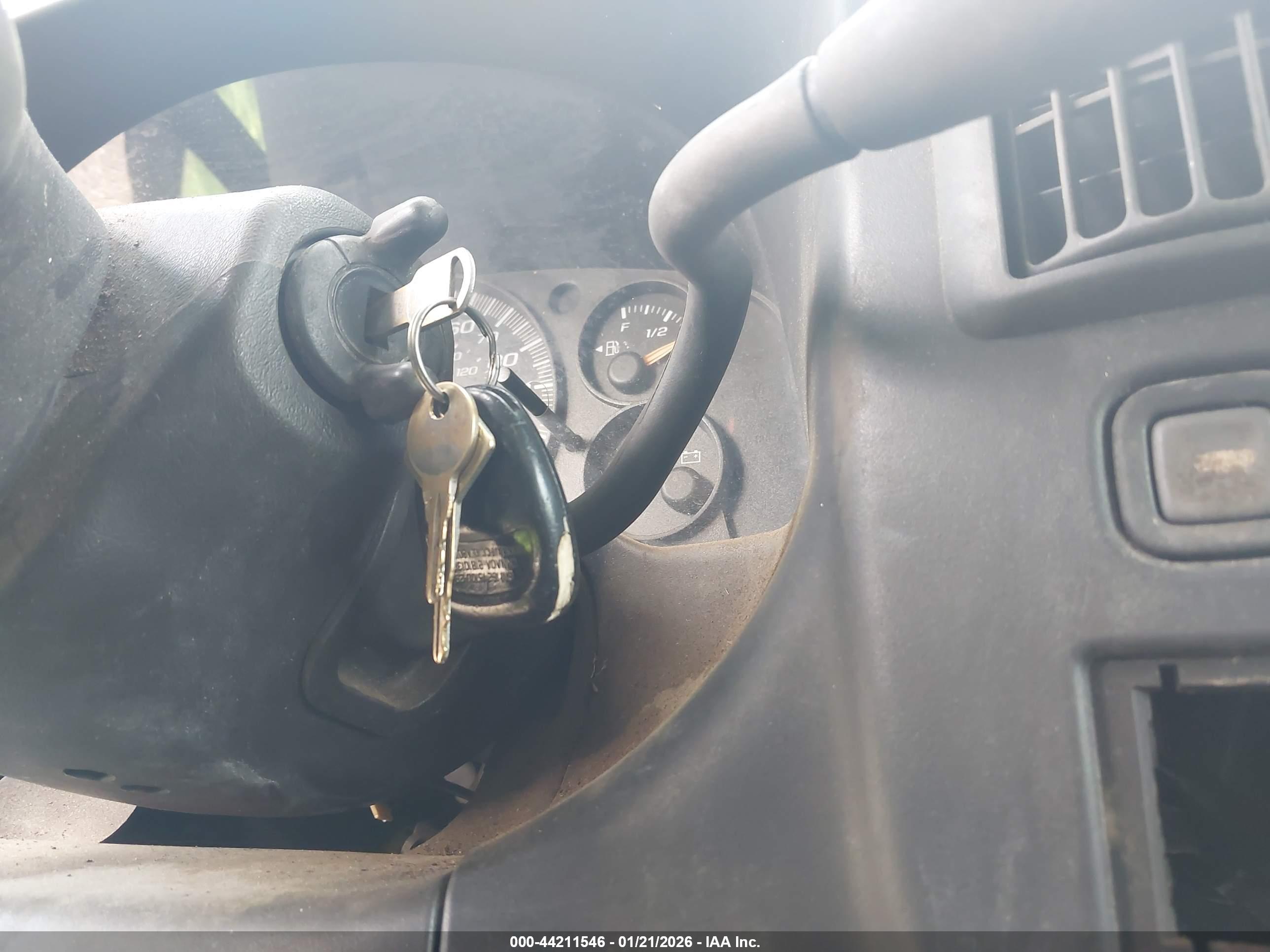 CHEVROLET EXPRESS image 11