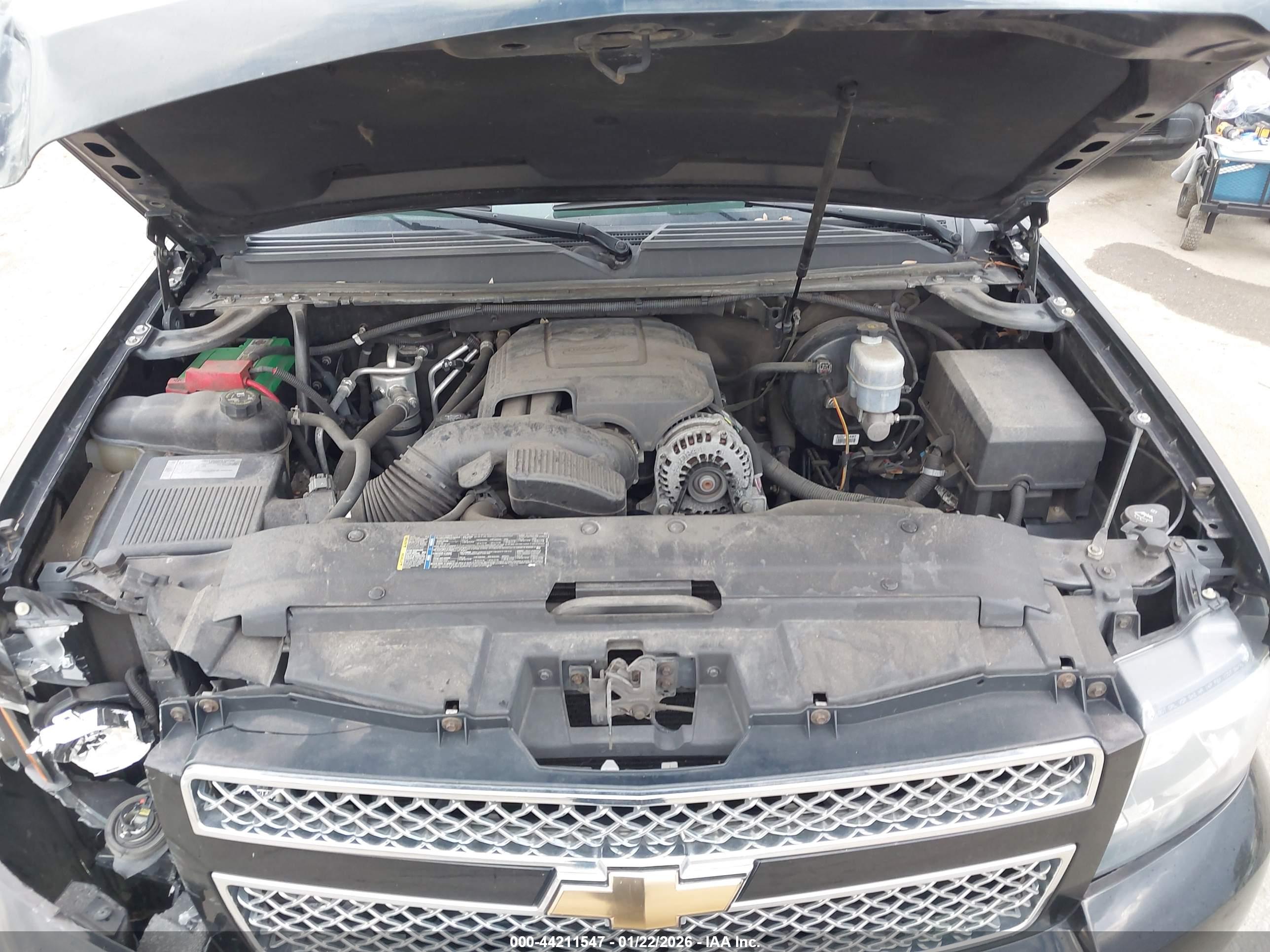 CHEVROLET TAHOE image 10