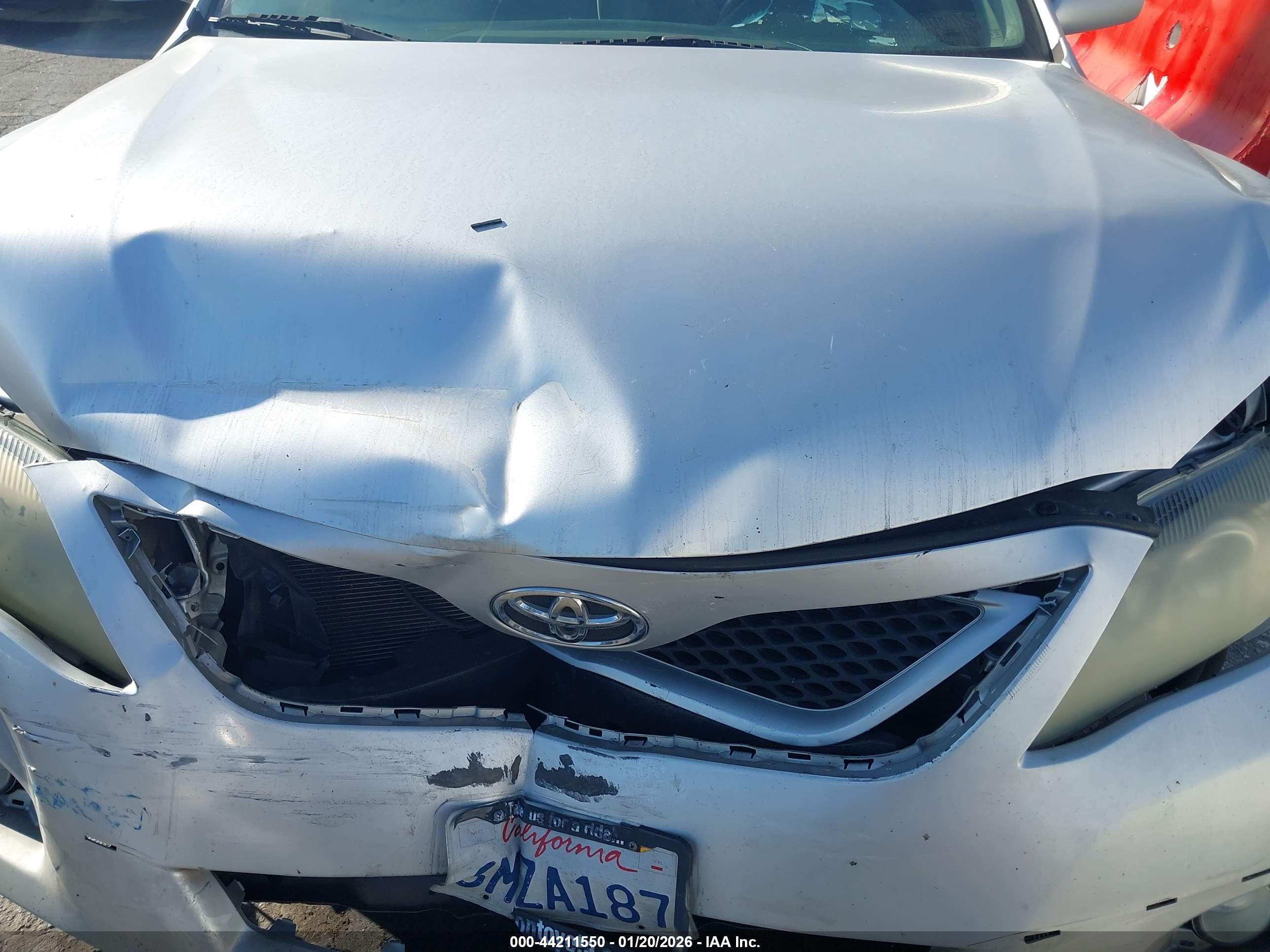 TOYOTA CAMRY image 10