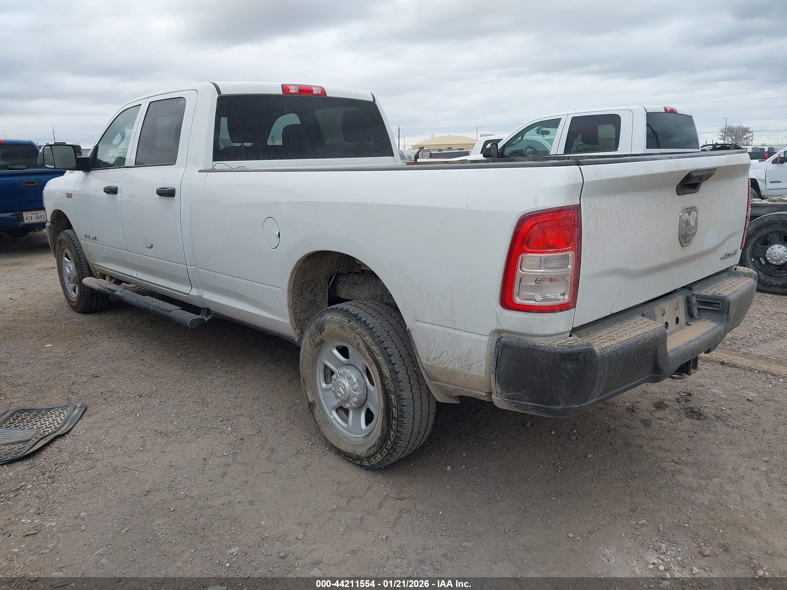 RAM 2500 image 3