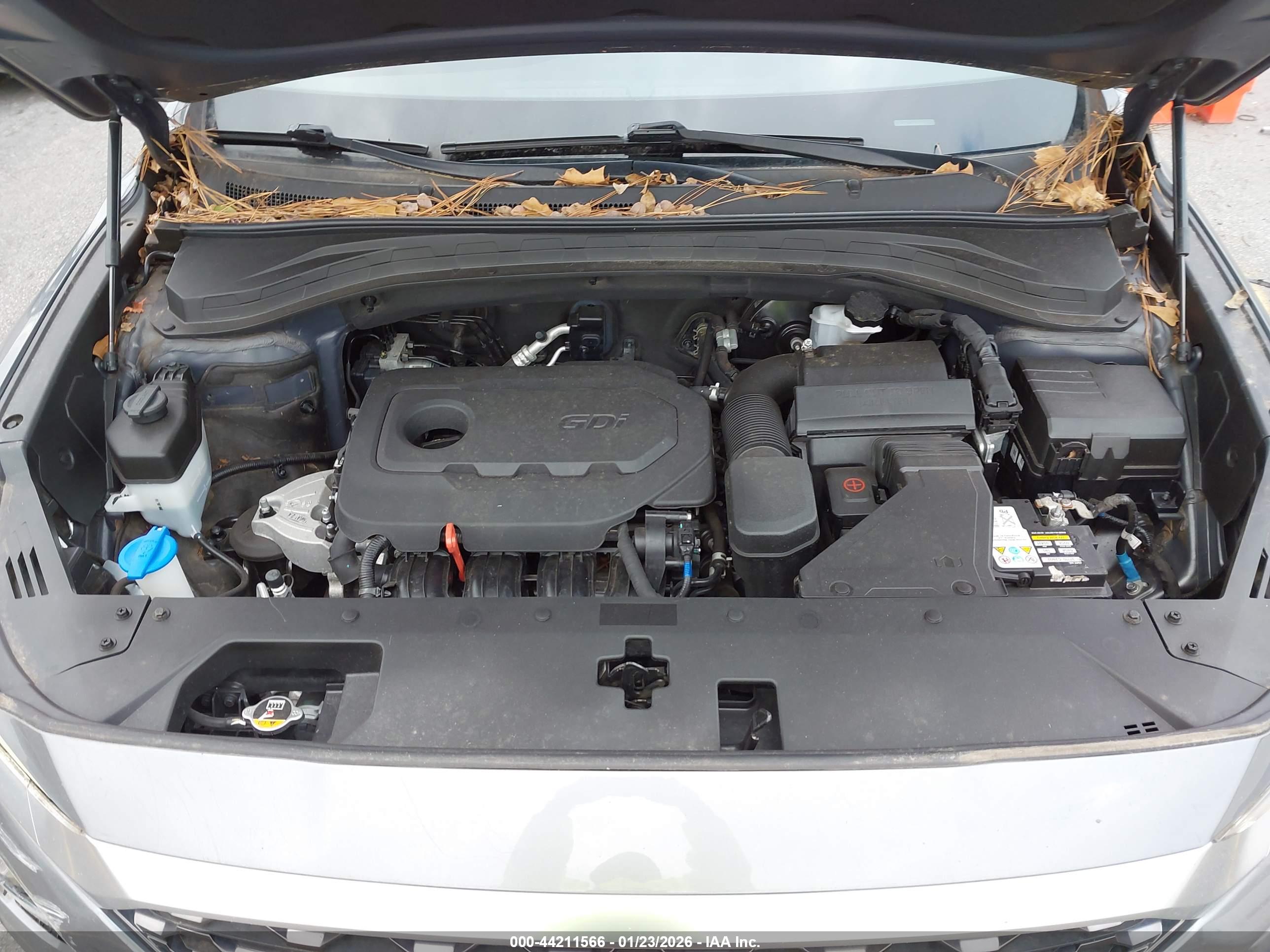 HYUNDAI SANTA image 10
