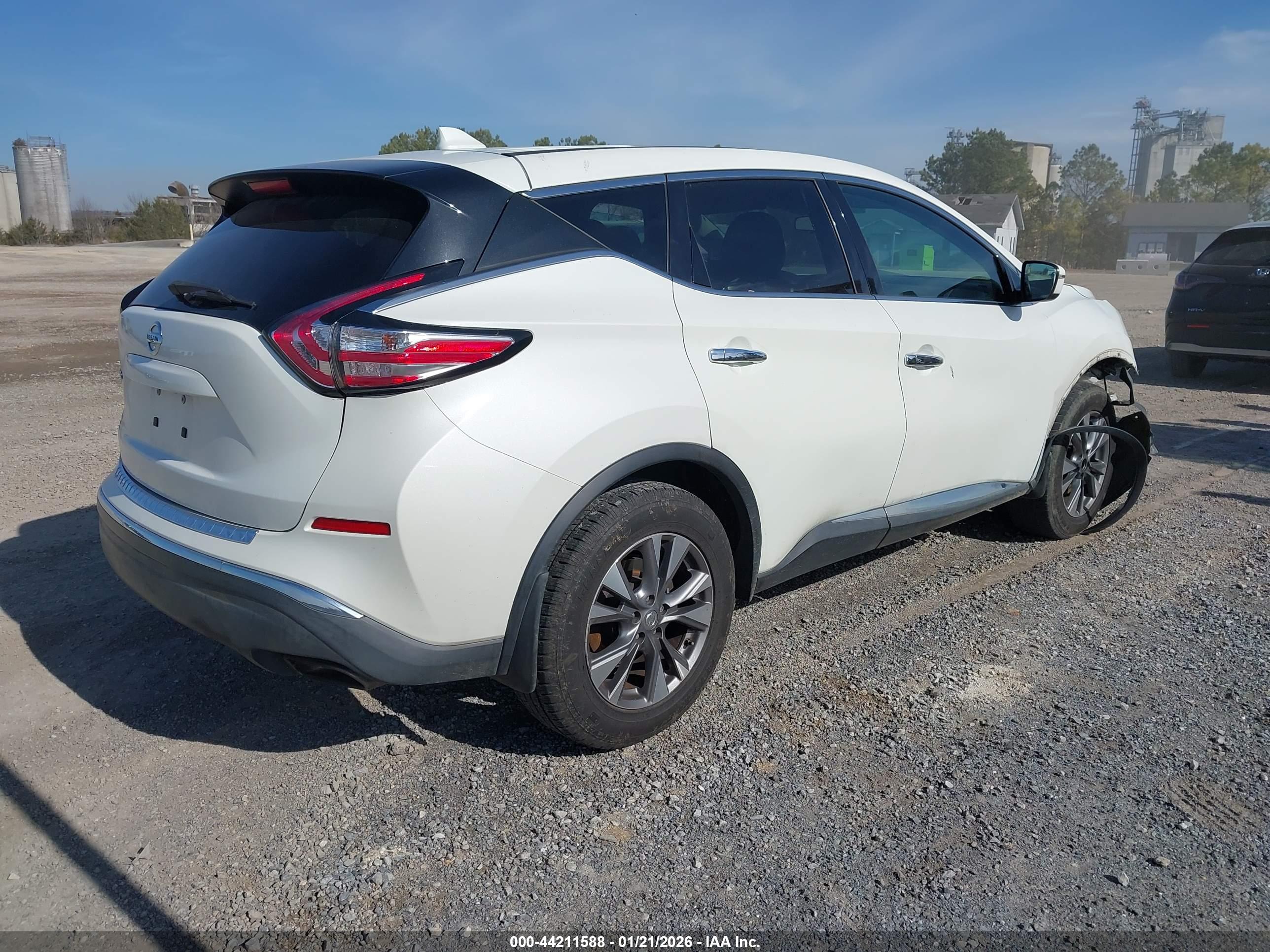 NISSAN MURANO image 4