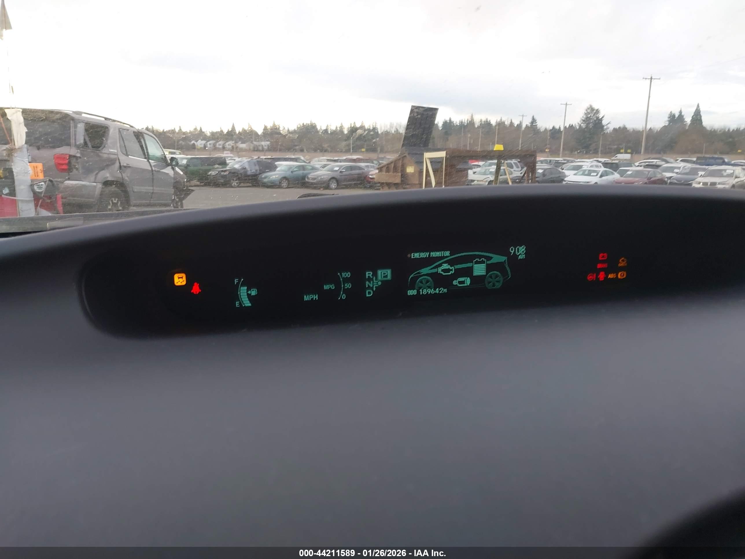 TOYOTA PRIUS image 7