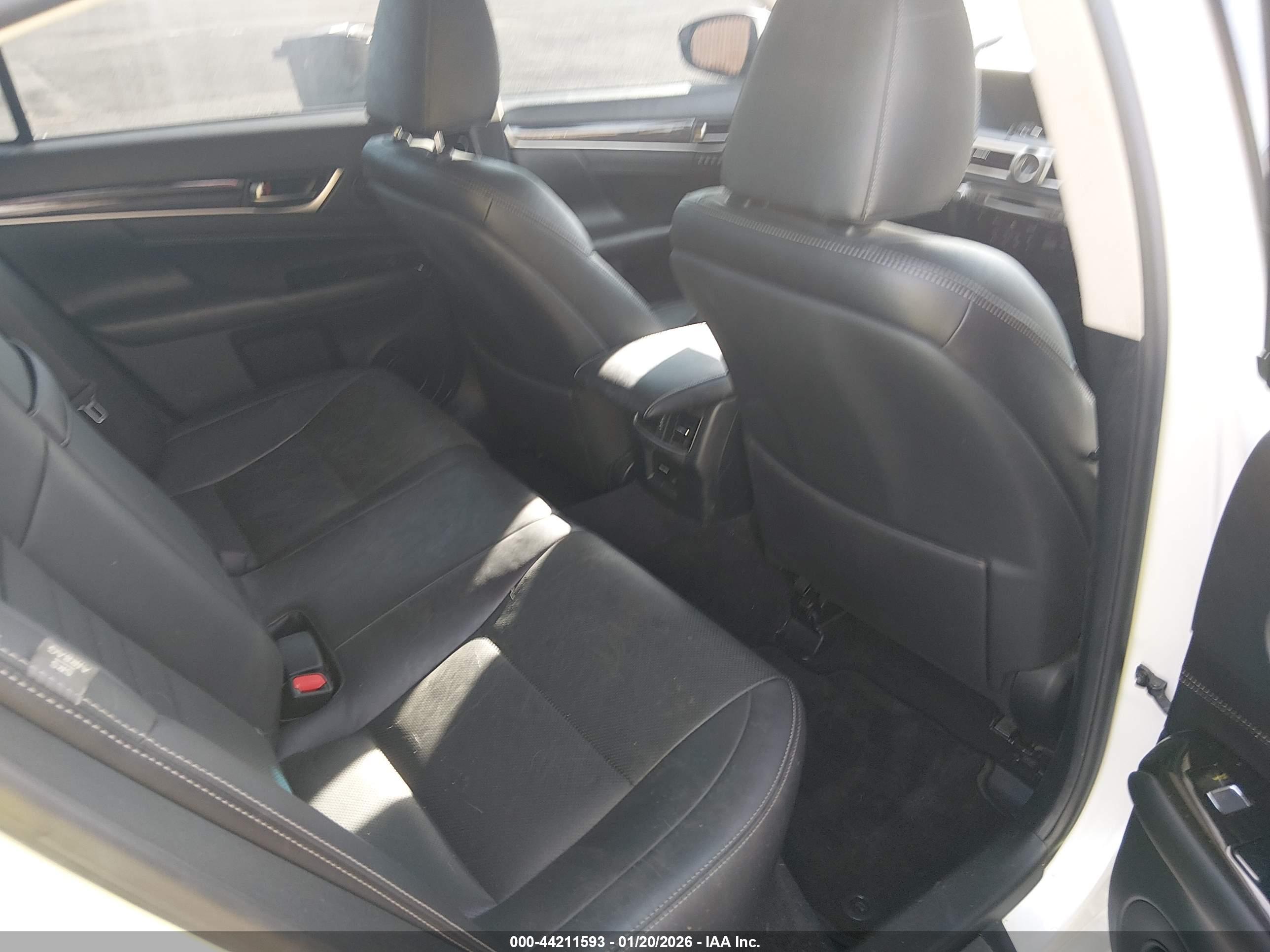 LEXUS GS image 8