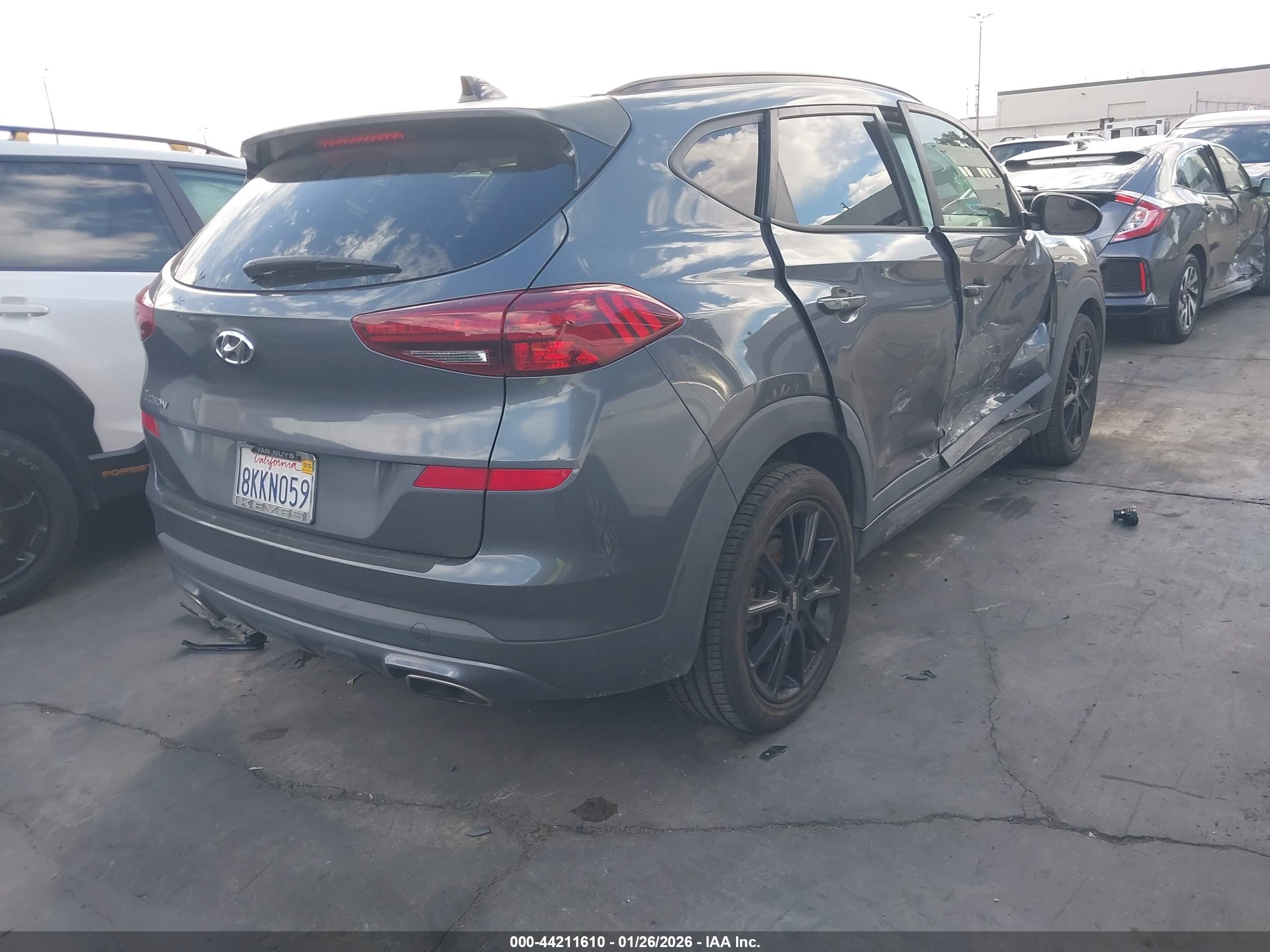 HYUNDAI TUCSON image 4