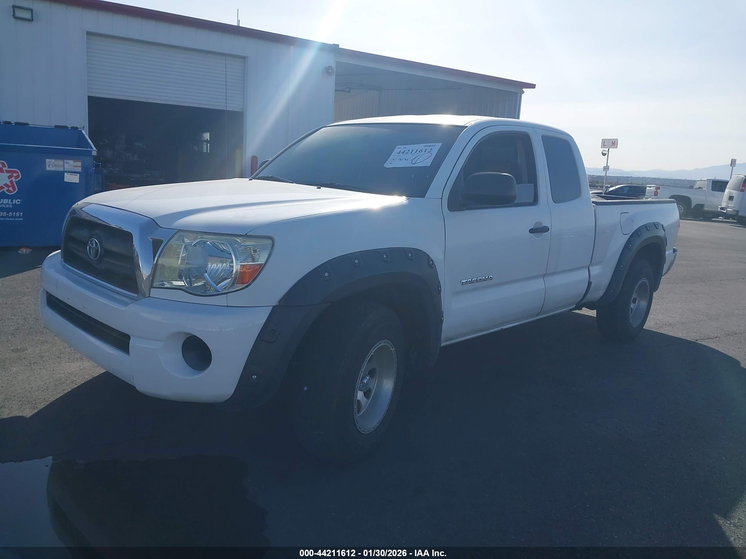 TOYOTA TACOMA image 2