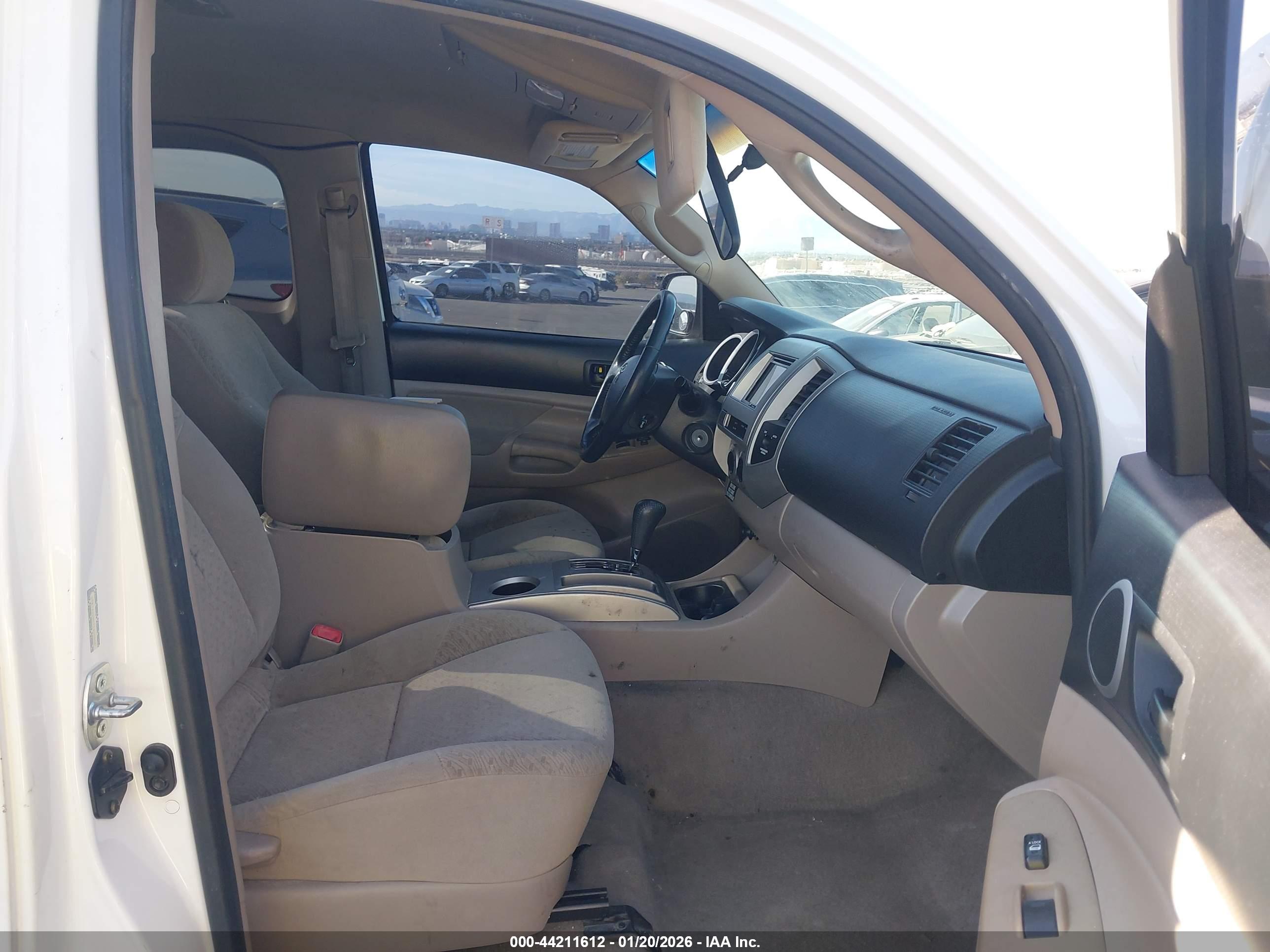 TOYOTA TACOMA image 5