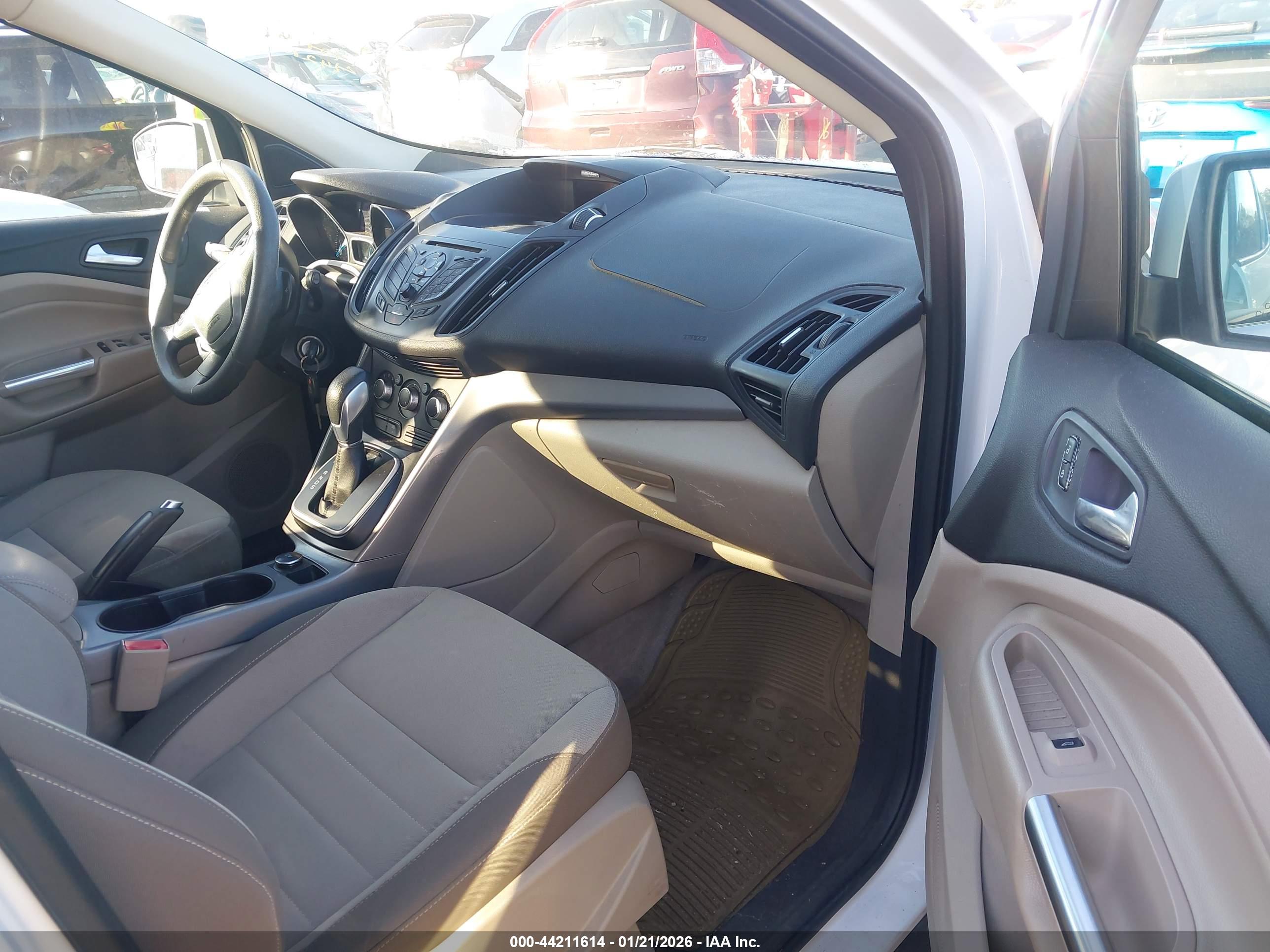 FORD ESCAPE image 5
