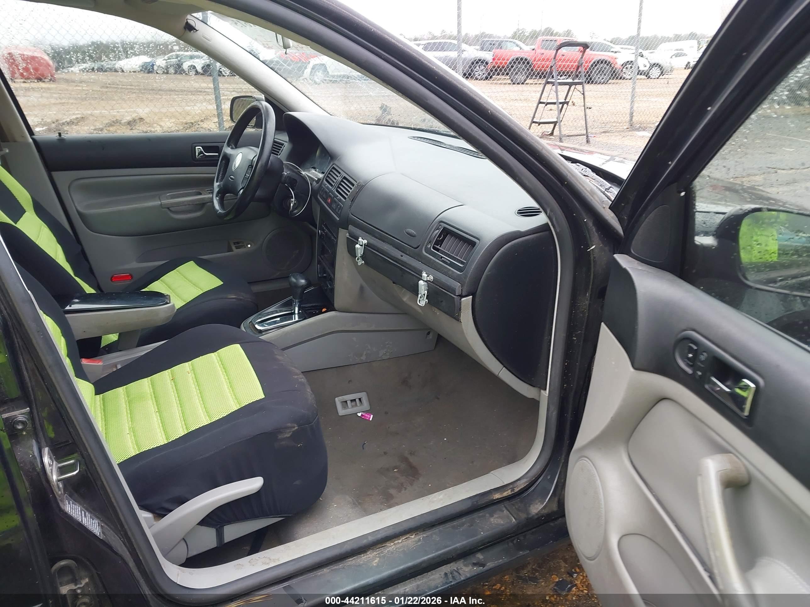 VOLKSWAGEN JETTA image 5