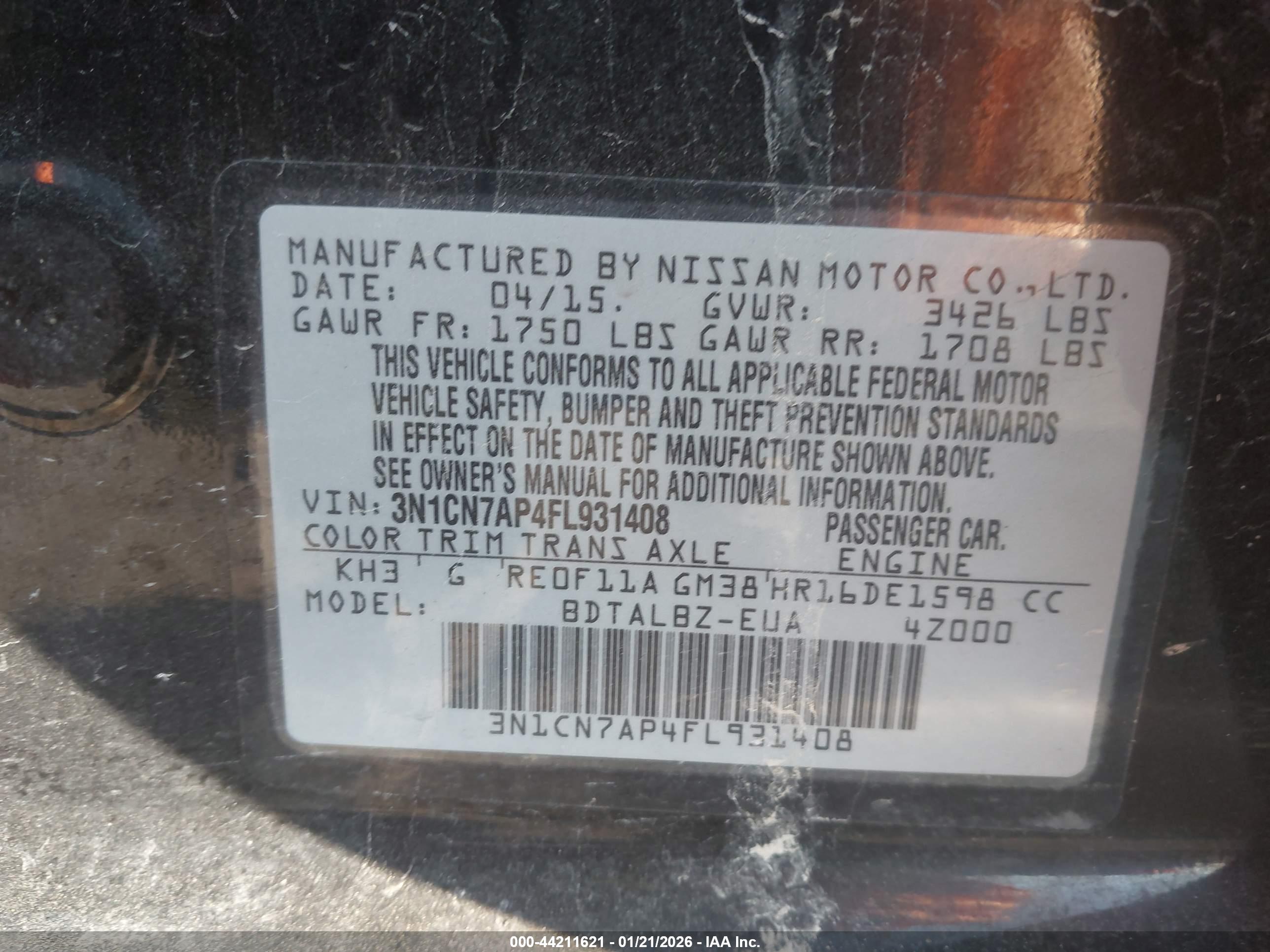 NISSAN VERSA image 9