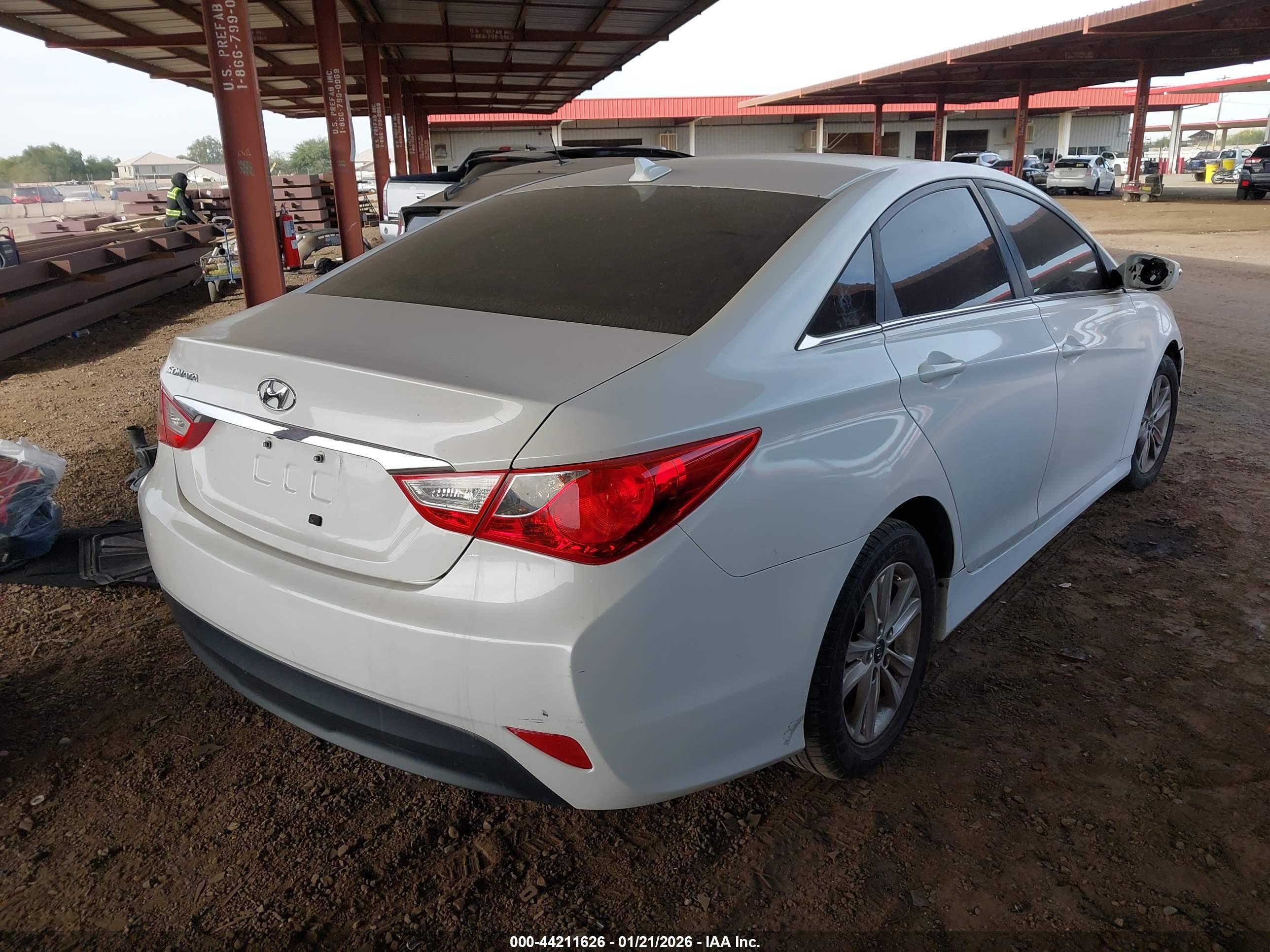 HYUNDAI SONATA image 4