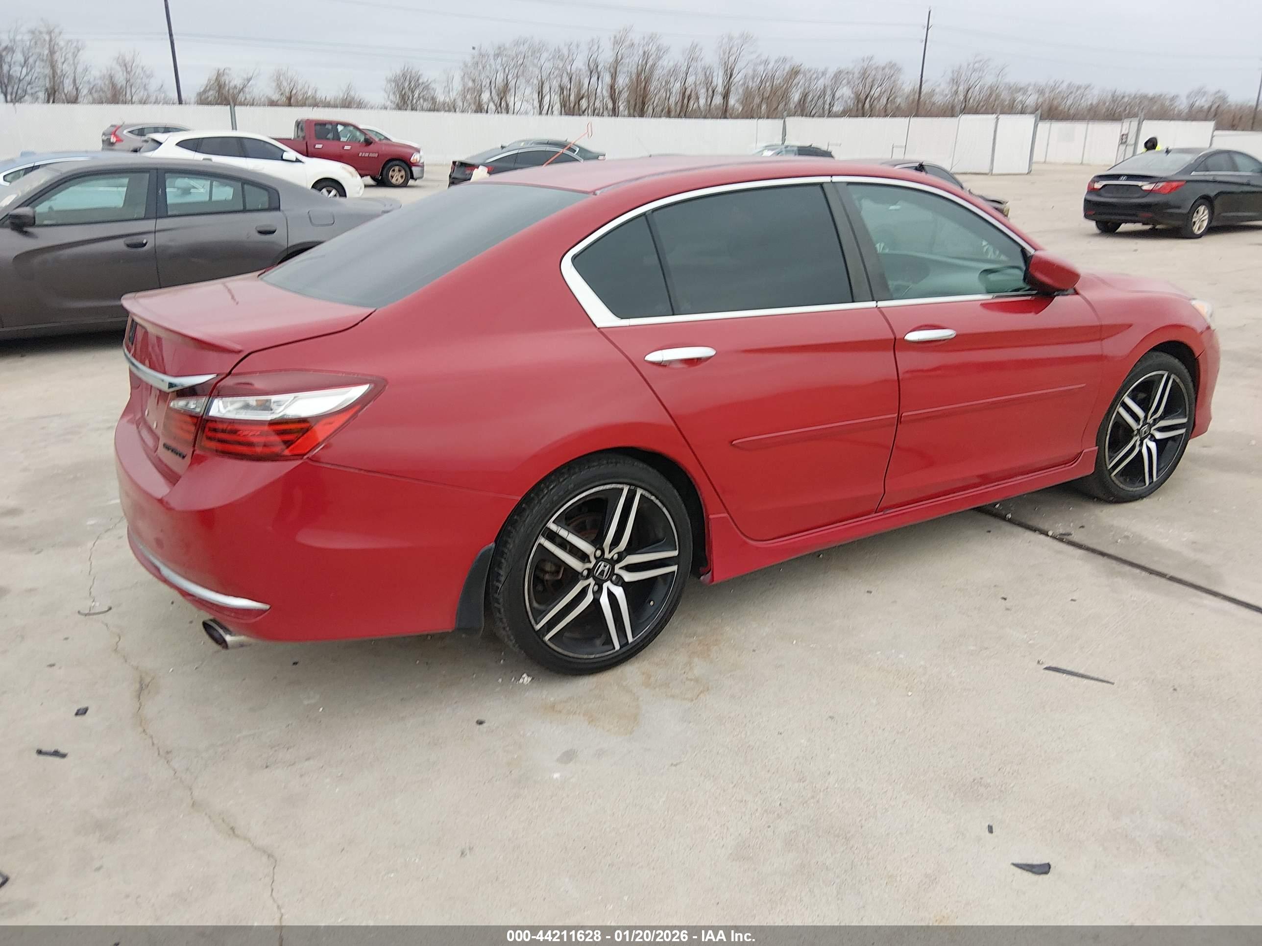 HONDA ACCORD image 4
