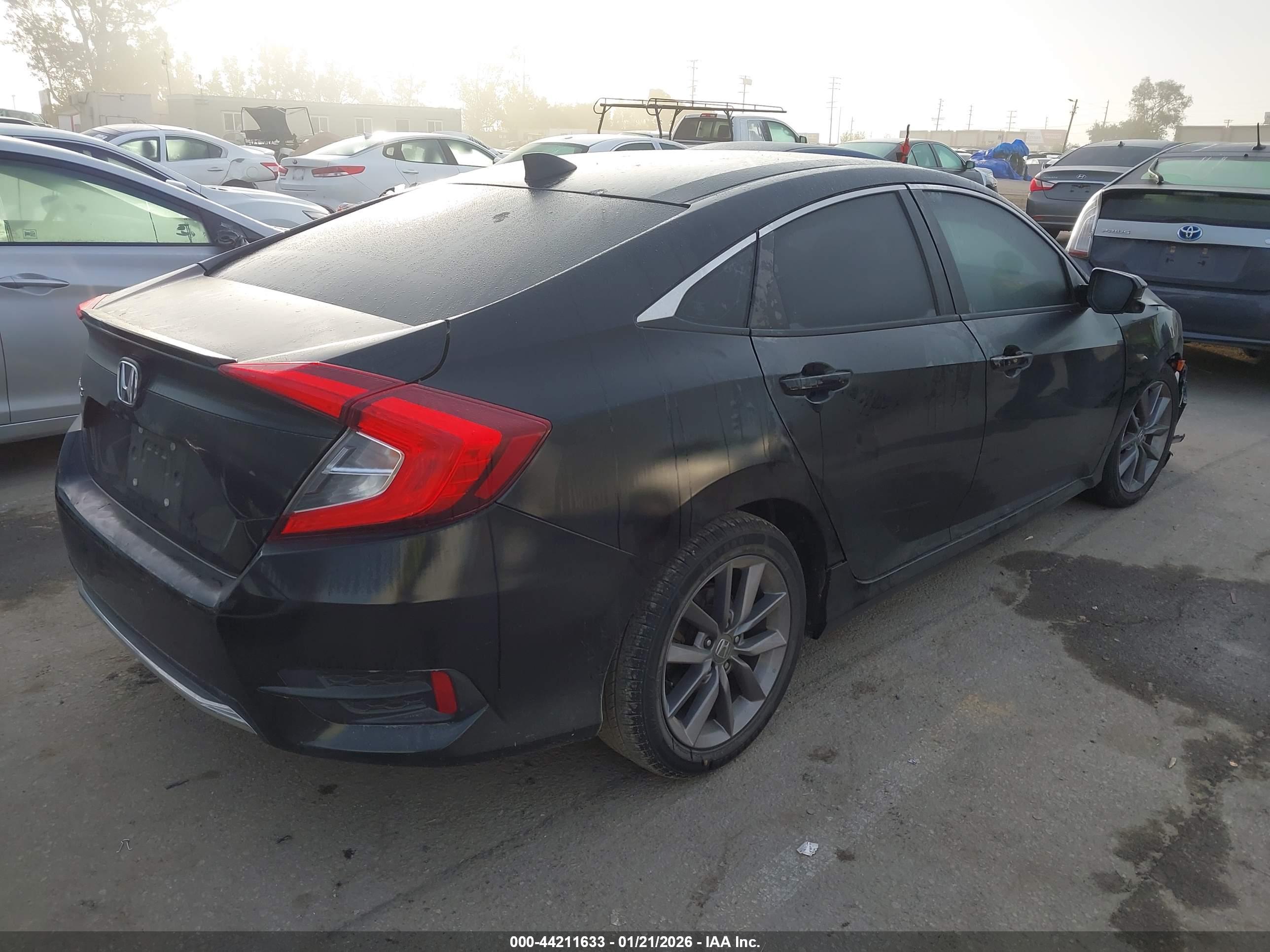 HONDA CIVIC image 4