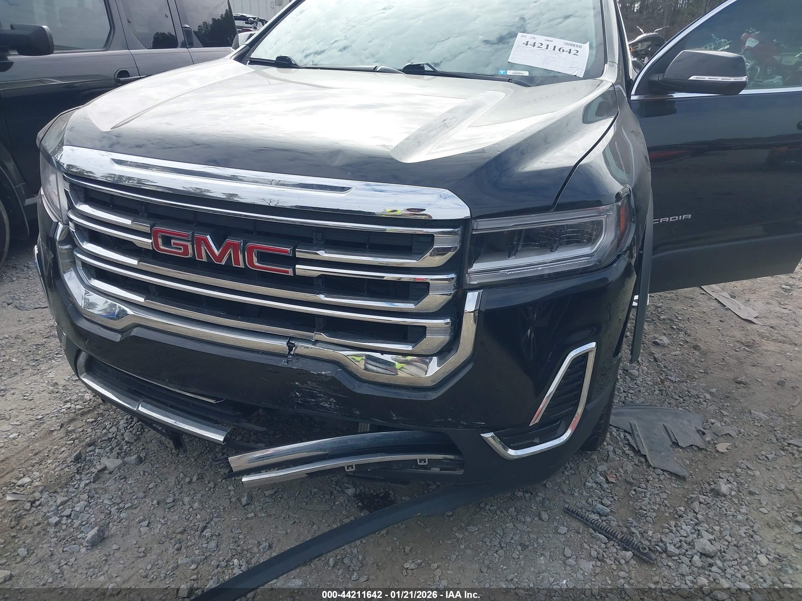 GMC ACADIA image 6