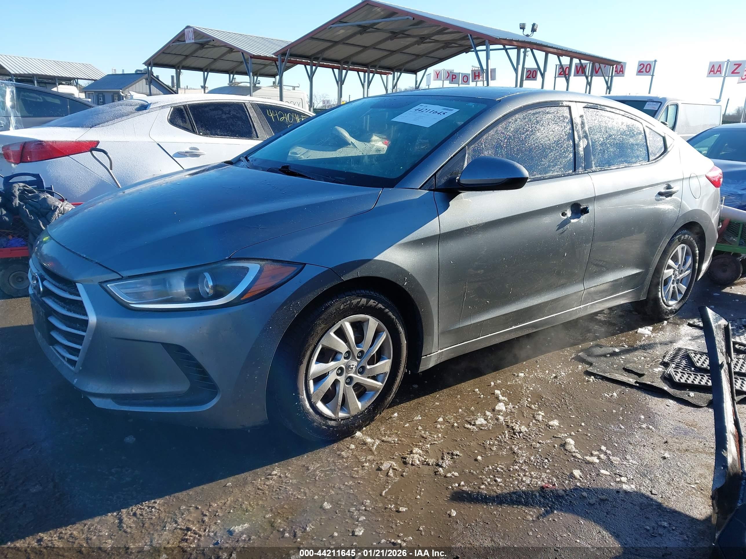 HYUNDAI ELANTRA image 2