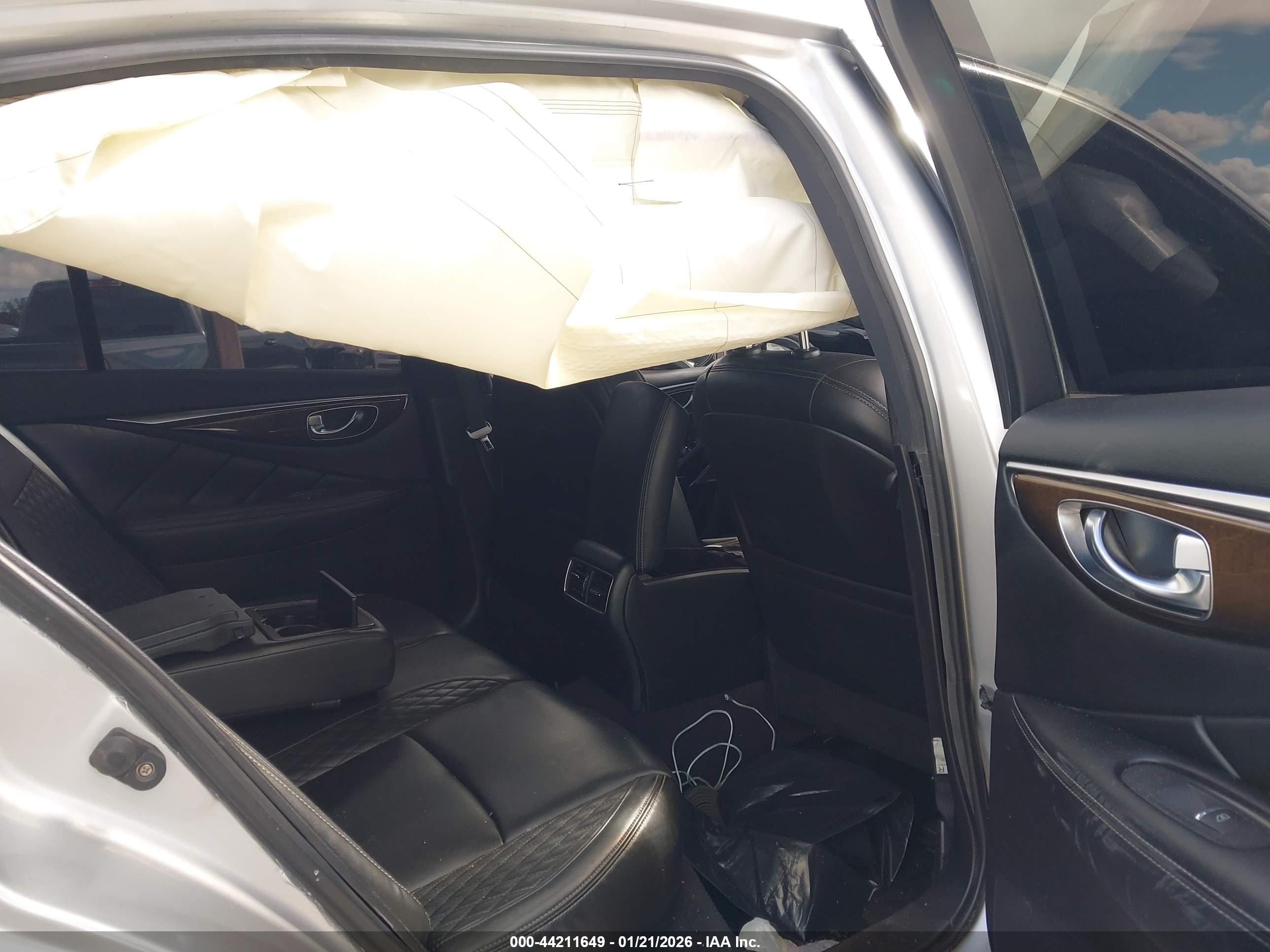 INFINITI Q50 image 8