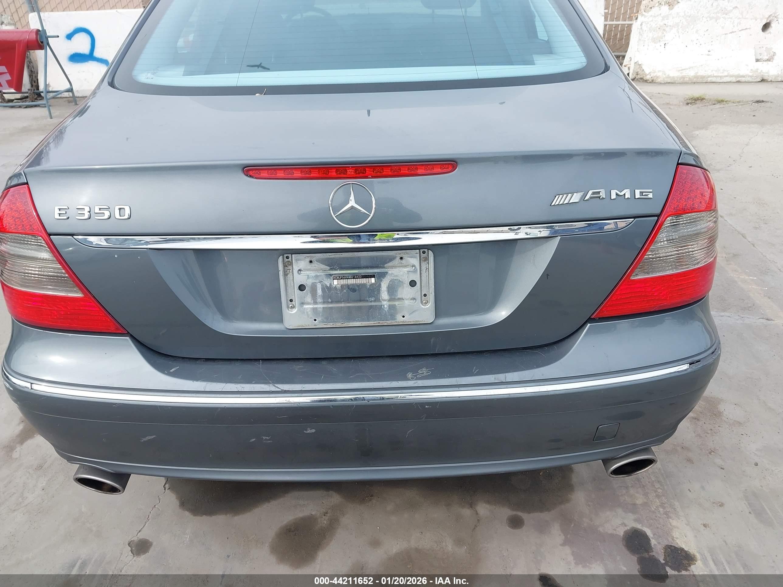 MERCEDES-BENZ E image 6