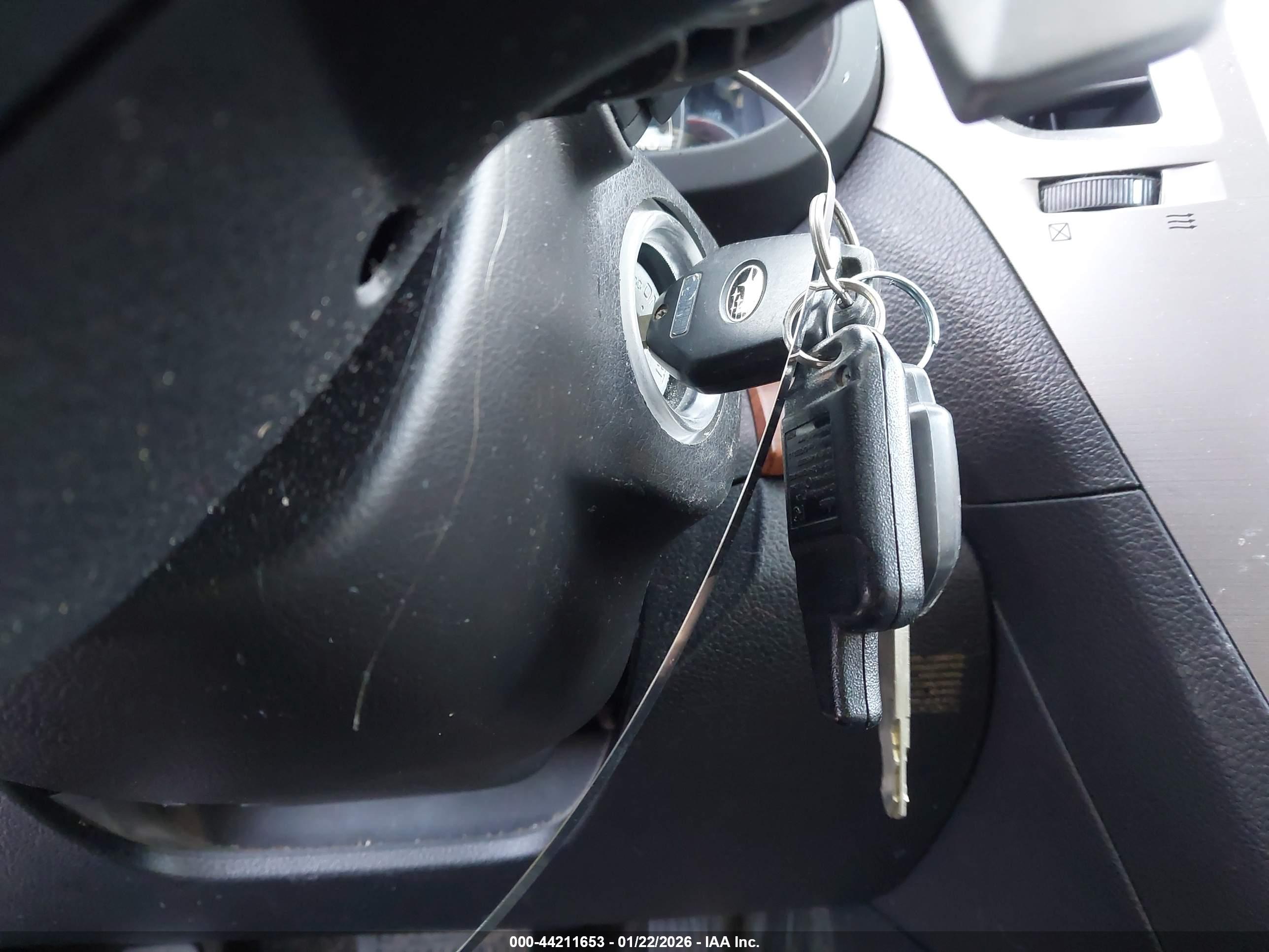SUBARU OUTBACK image 11
