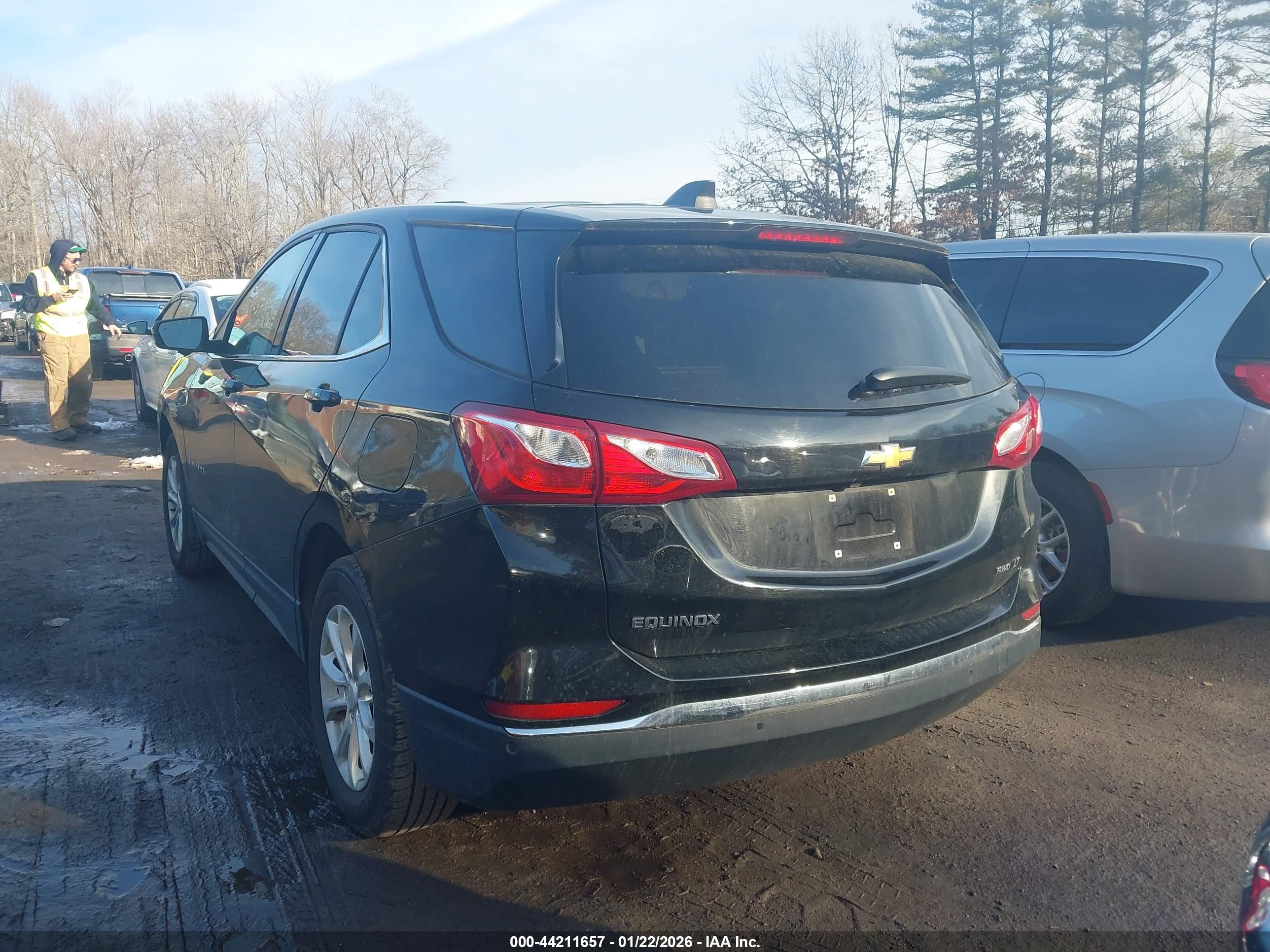 CHEVROLET EQUINOX image 3