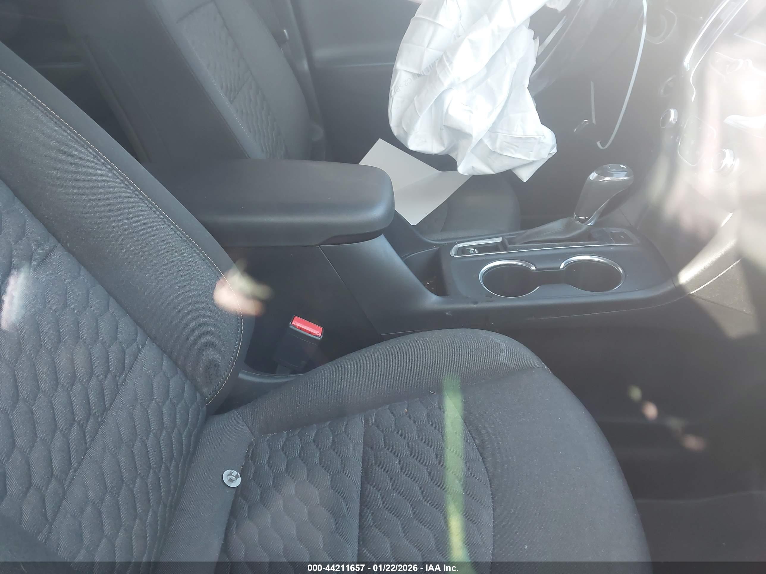 CHEVROLET EQUINOX image 5