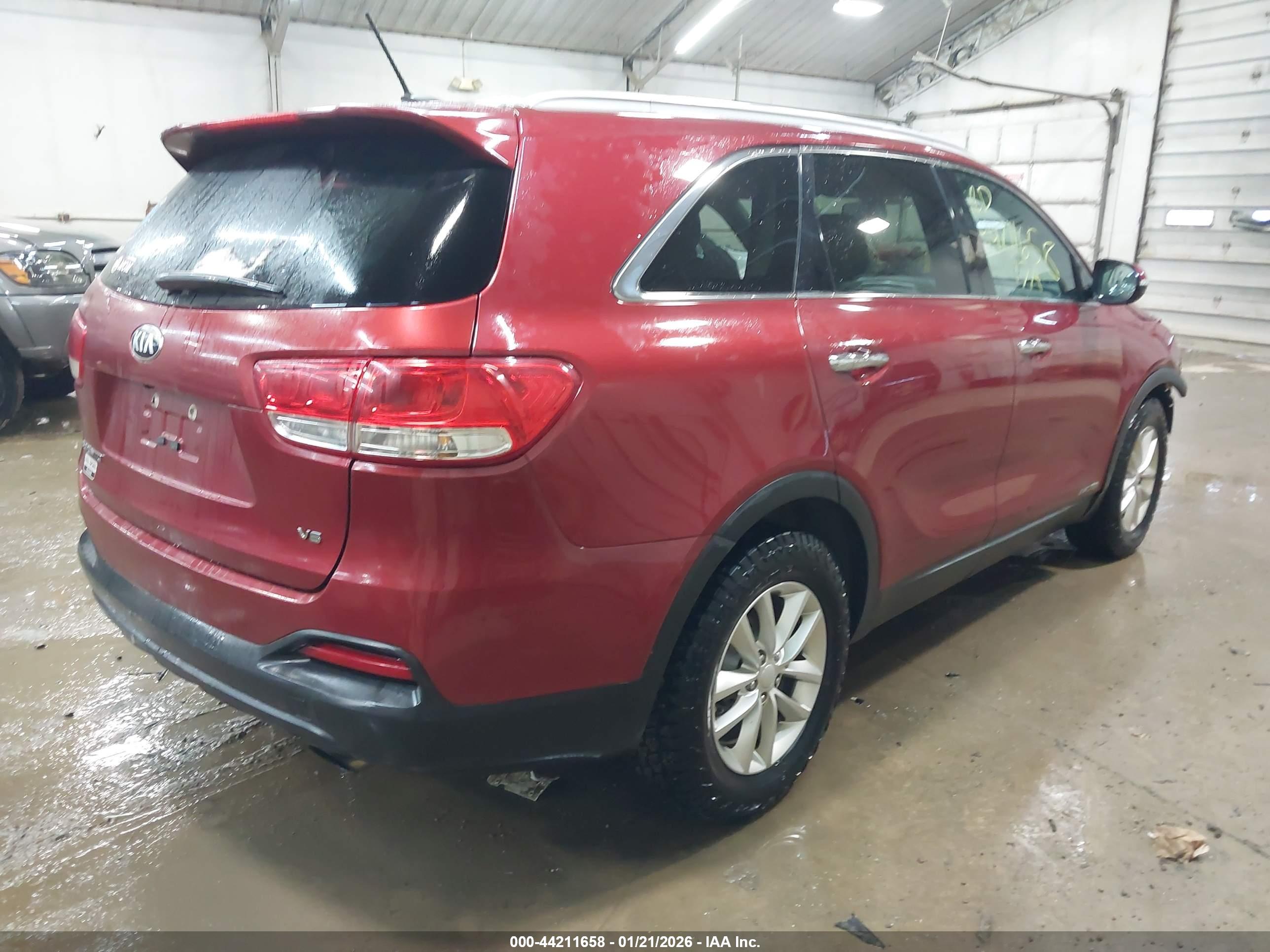 KIA SORENTO image 4