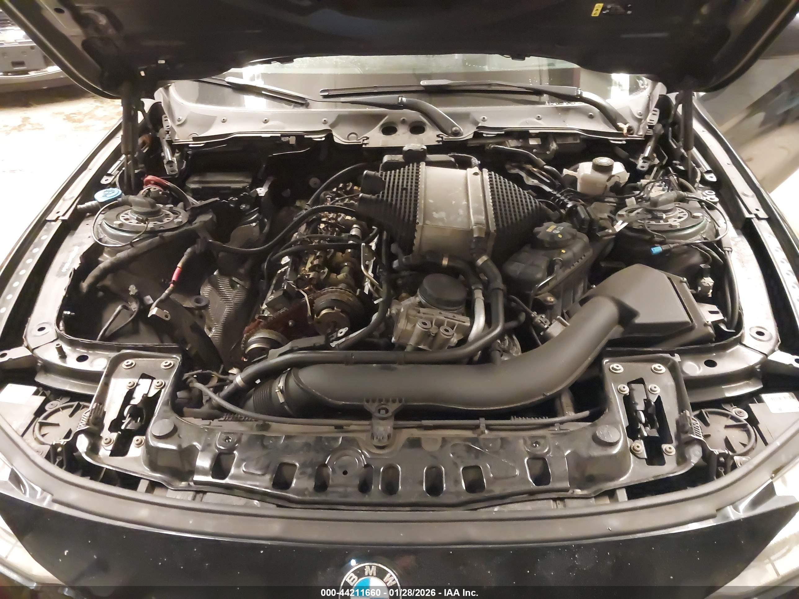 BMW M4 image 10