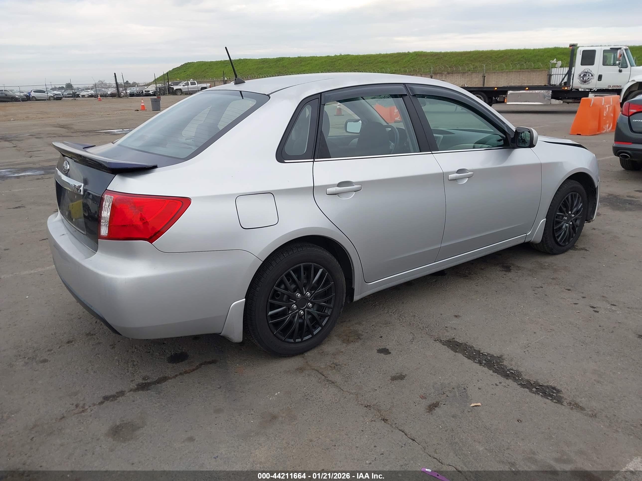 SUBARU IMPREZA image 4