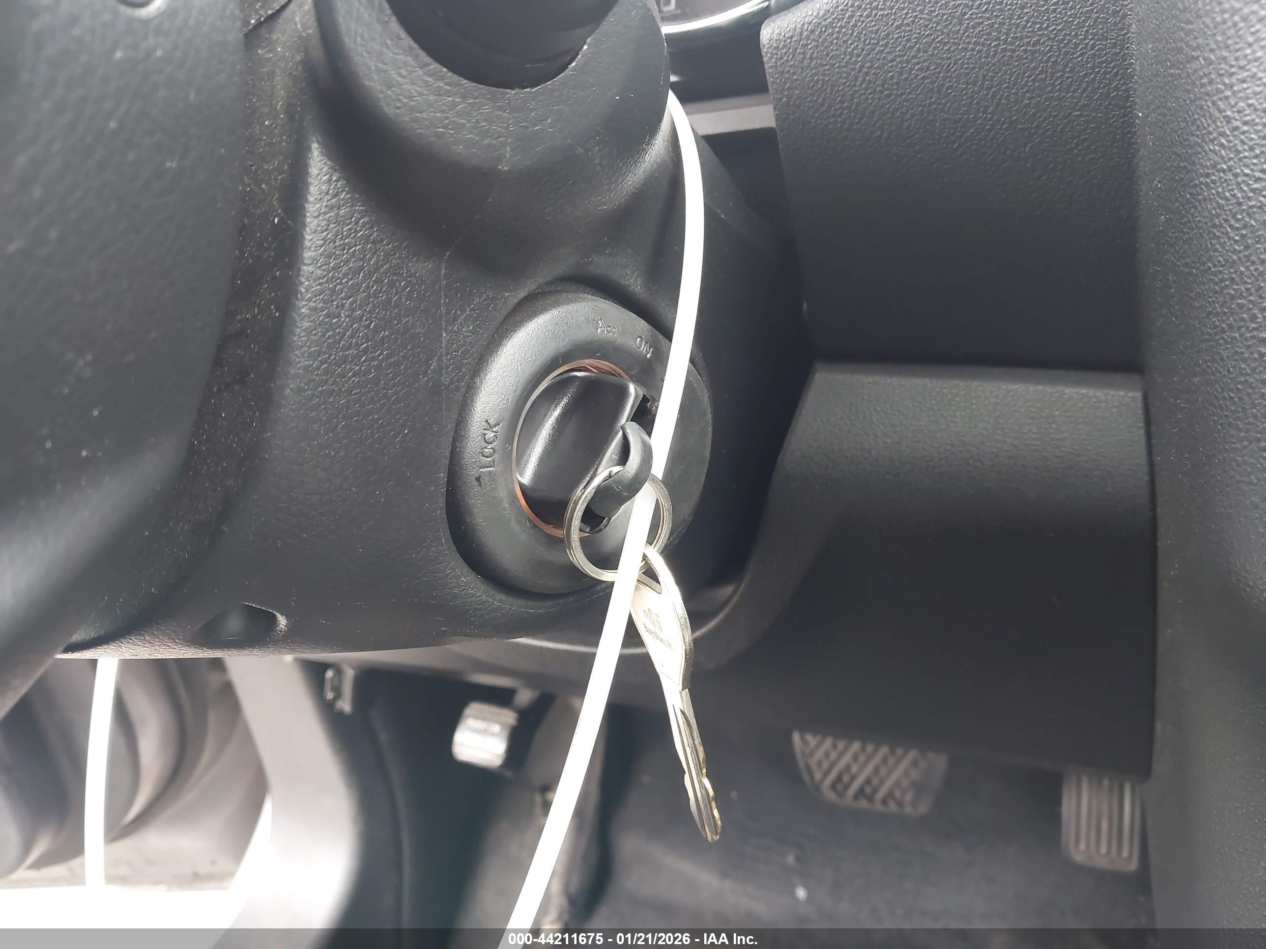 NISSAN ROGUE image 11