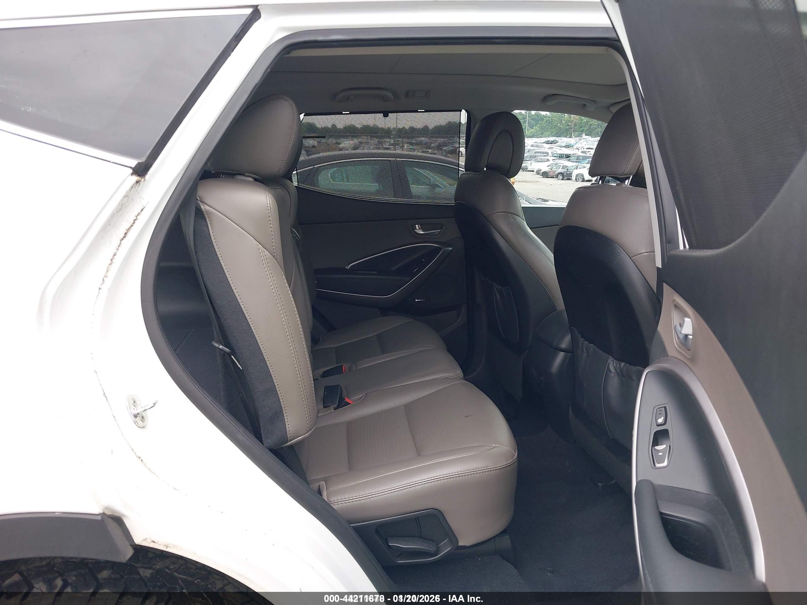 HYUNDAI SANTA image 8