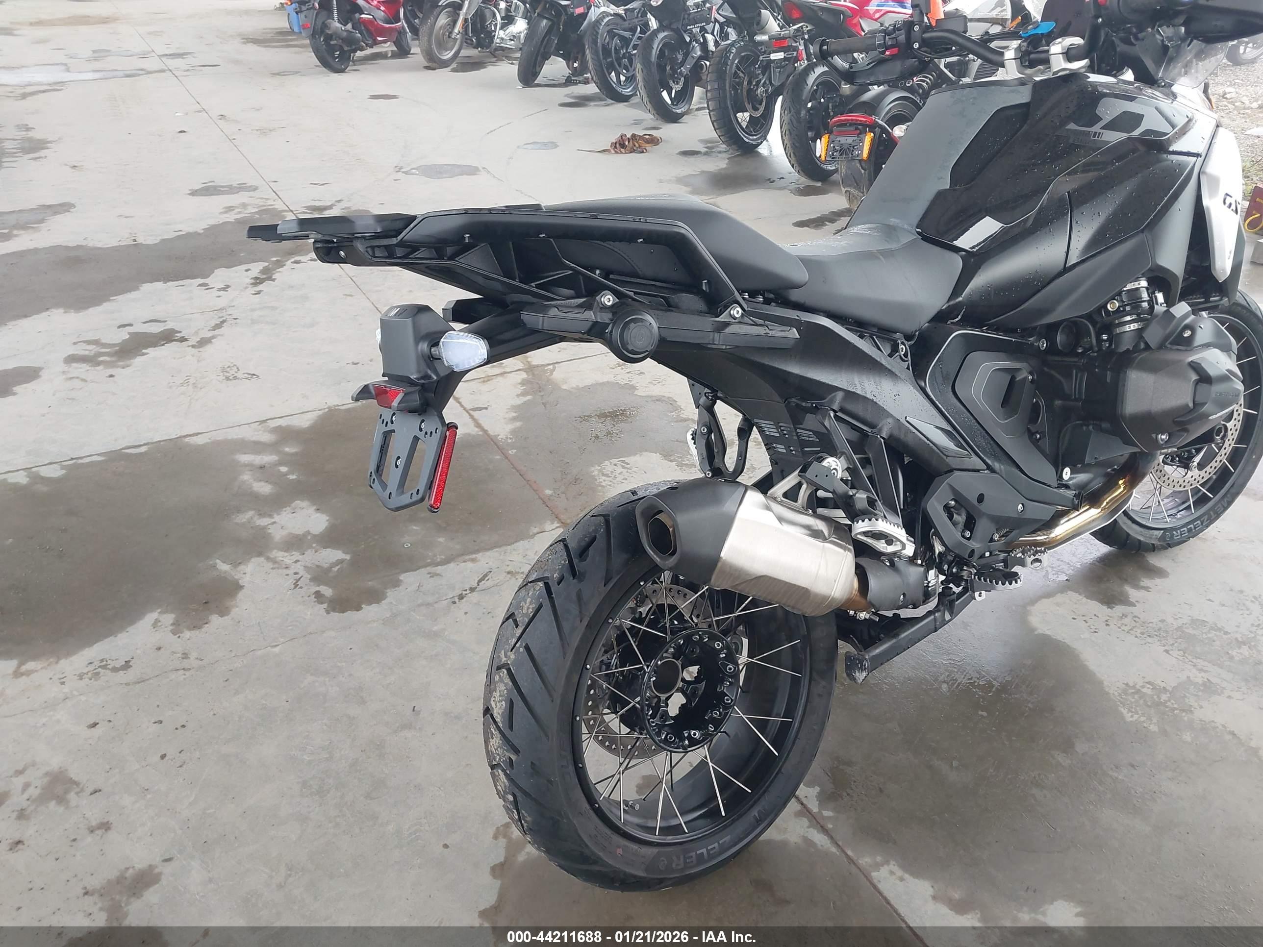 BMW R image 4