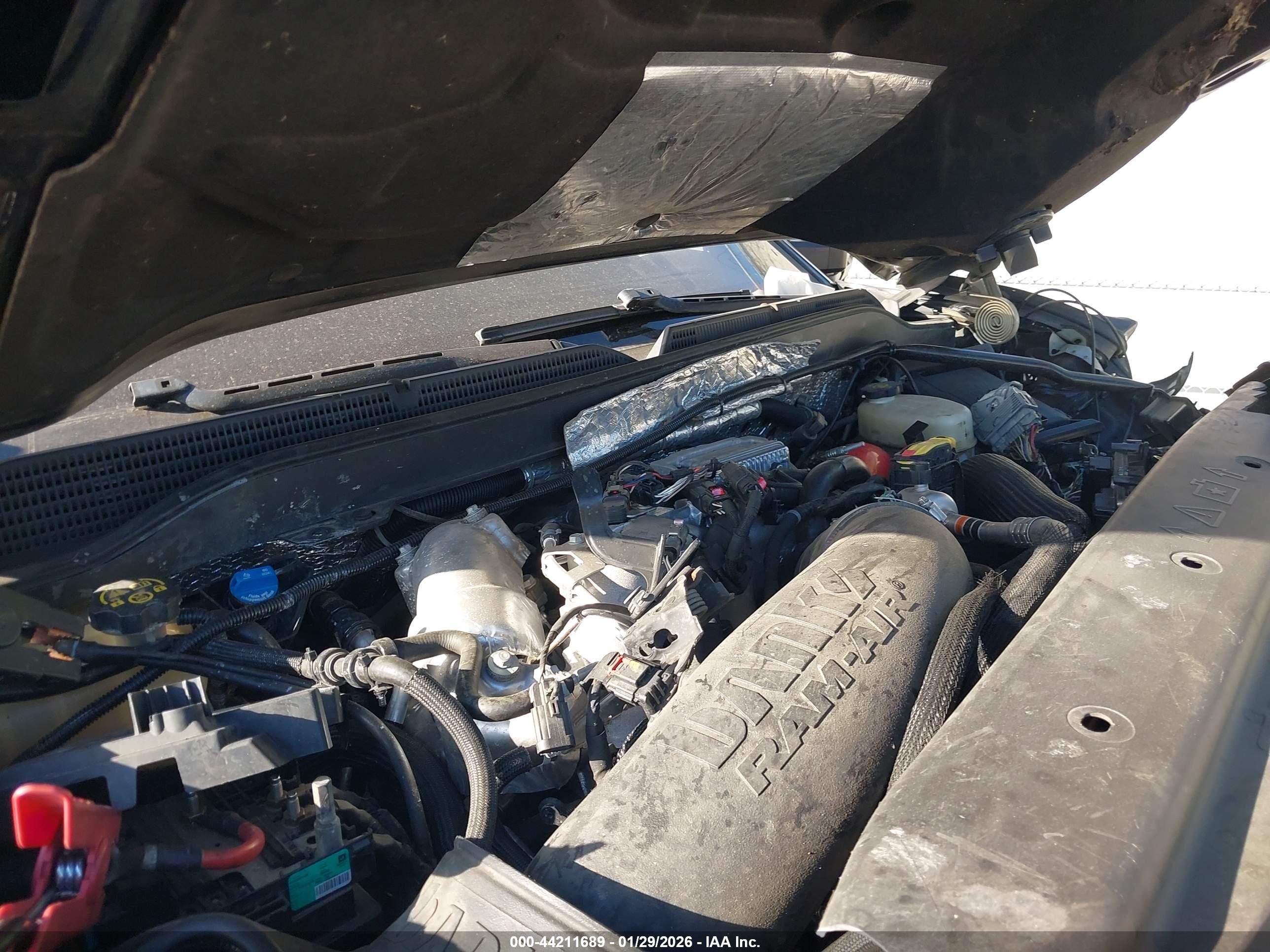 CHEVROLET SILVERADO image 10