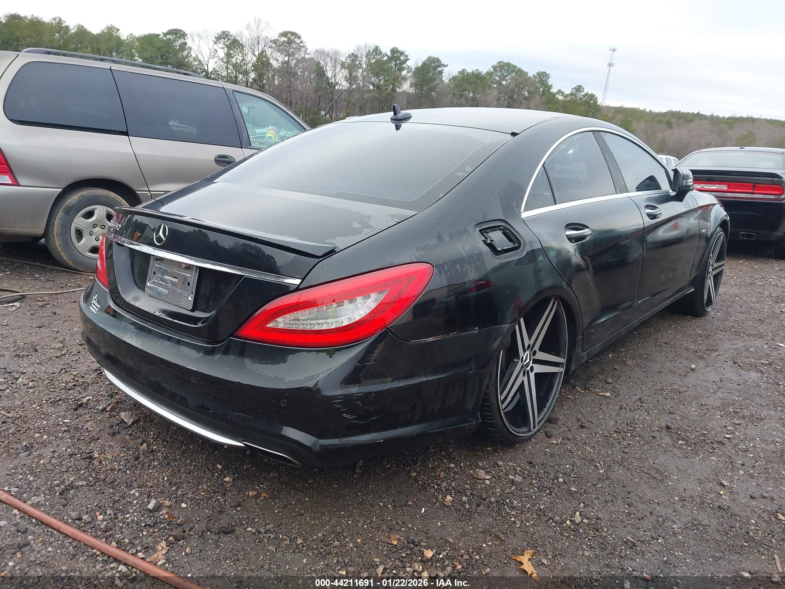 MERCEDES-BENZ CLS image 4