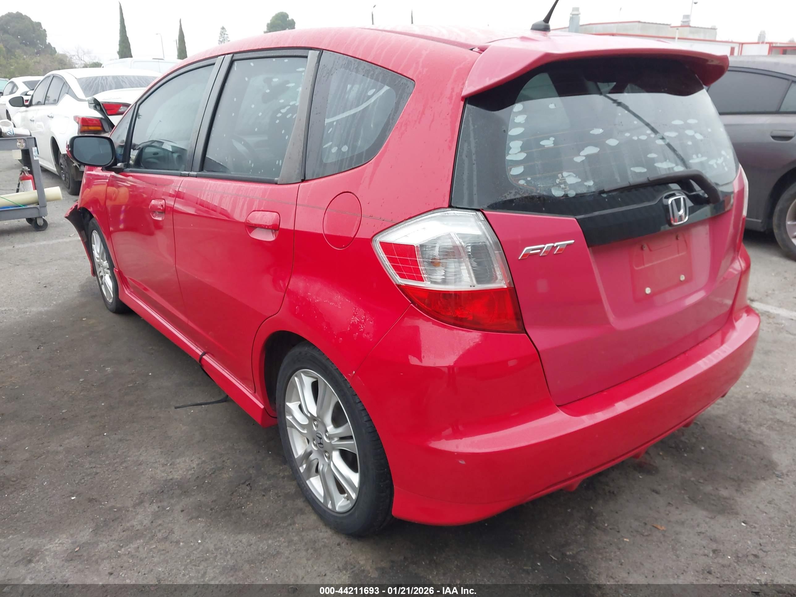 HONDA FIT image 3