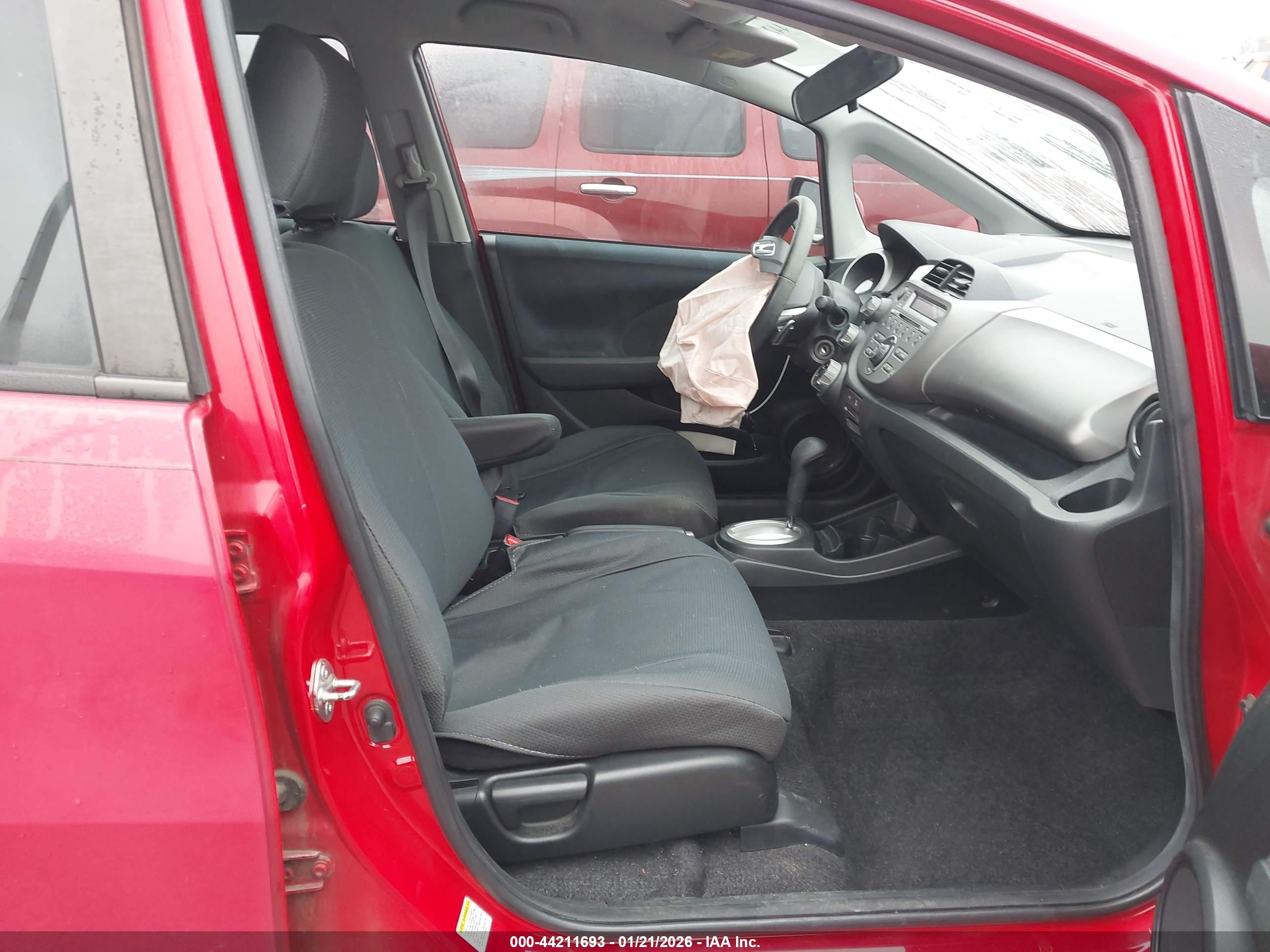 HONDA FIT image 5