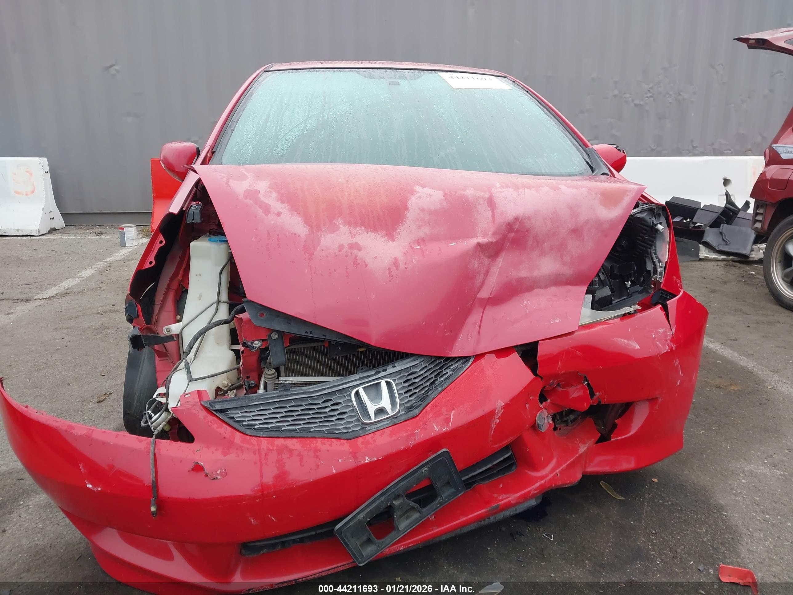 HONDA FIT image 6