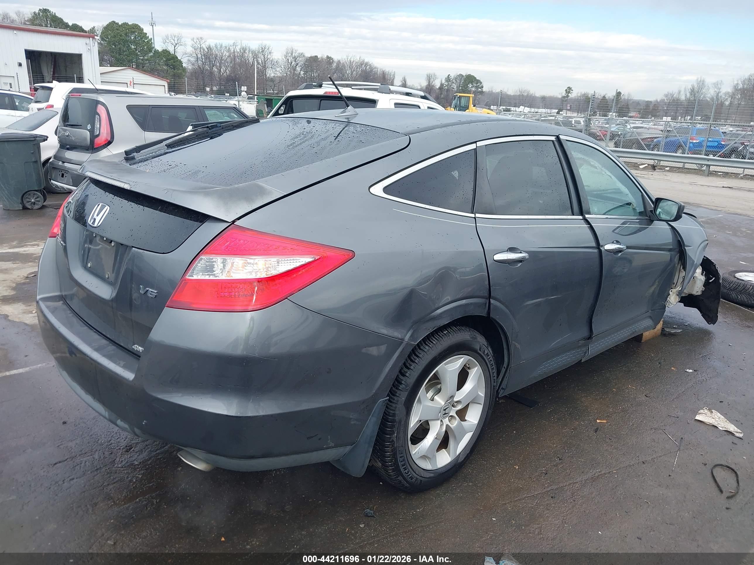HONDA CROSSTOUR image 4