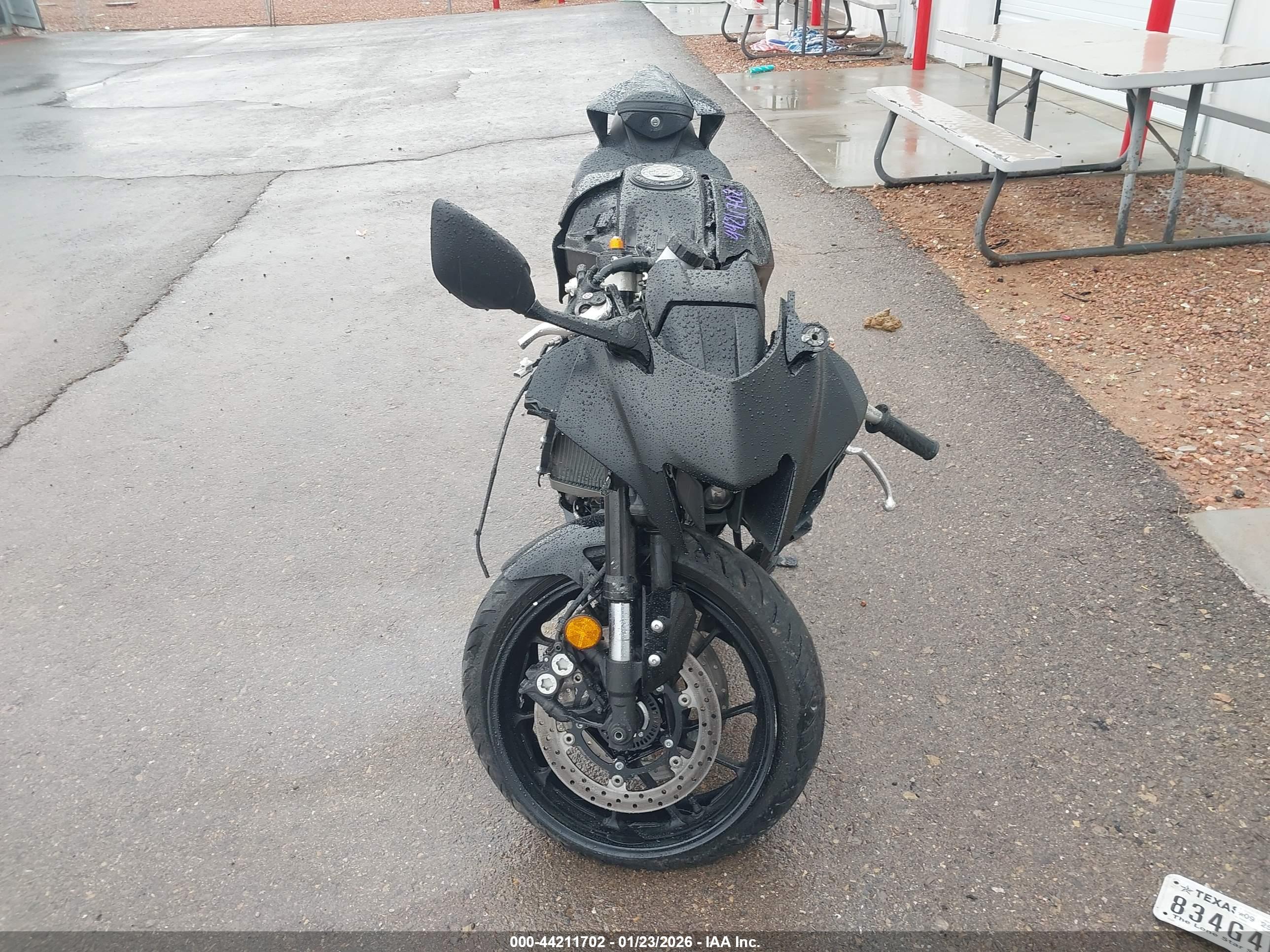 YAMAHA YZFR7 image 5