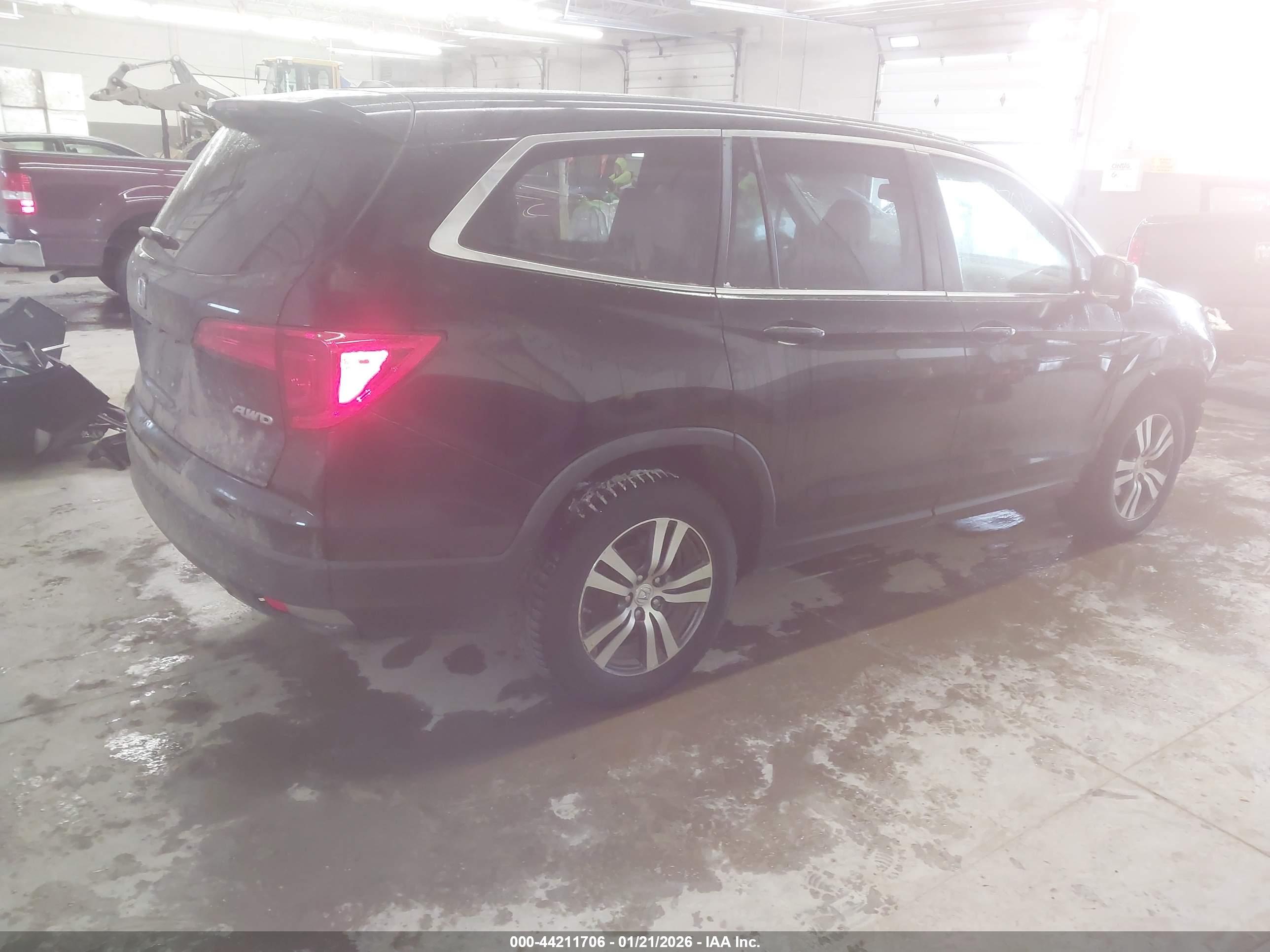 HONDA PILOT image 4