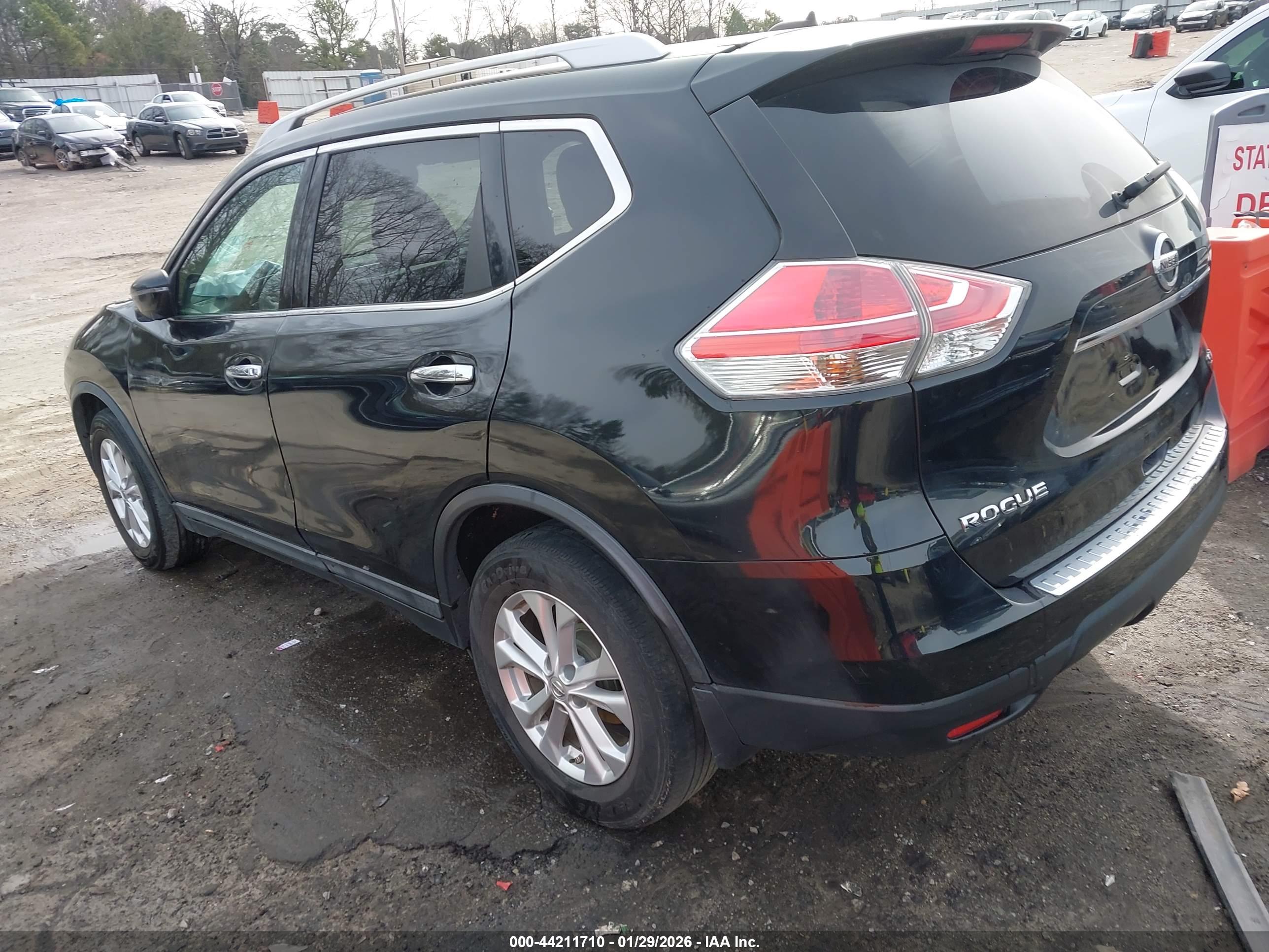 NISSAN ROGUE image 3