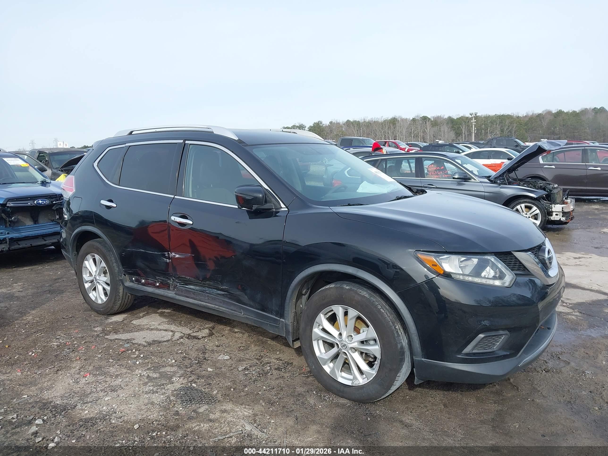 NISSAN ROGUE image 6