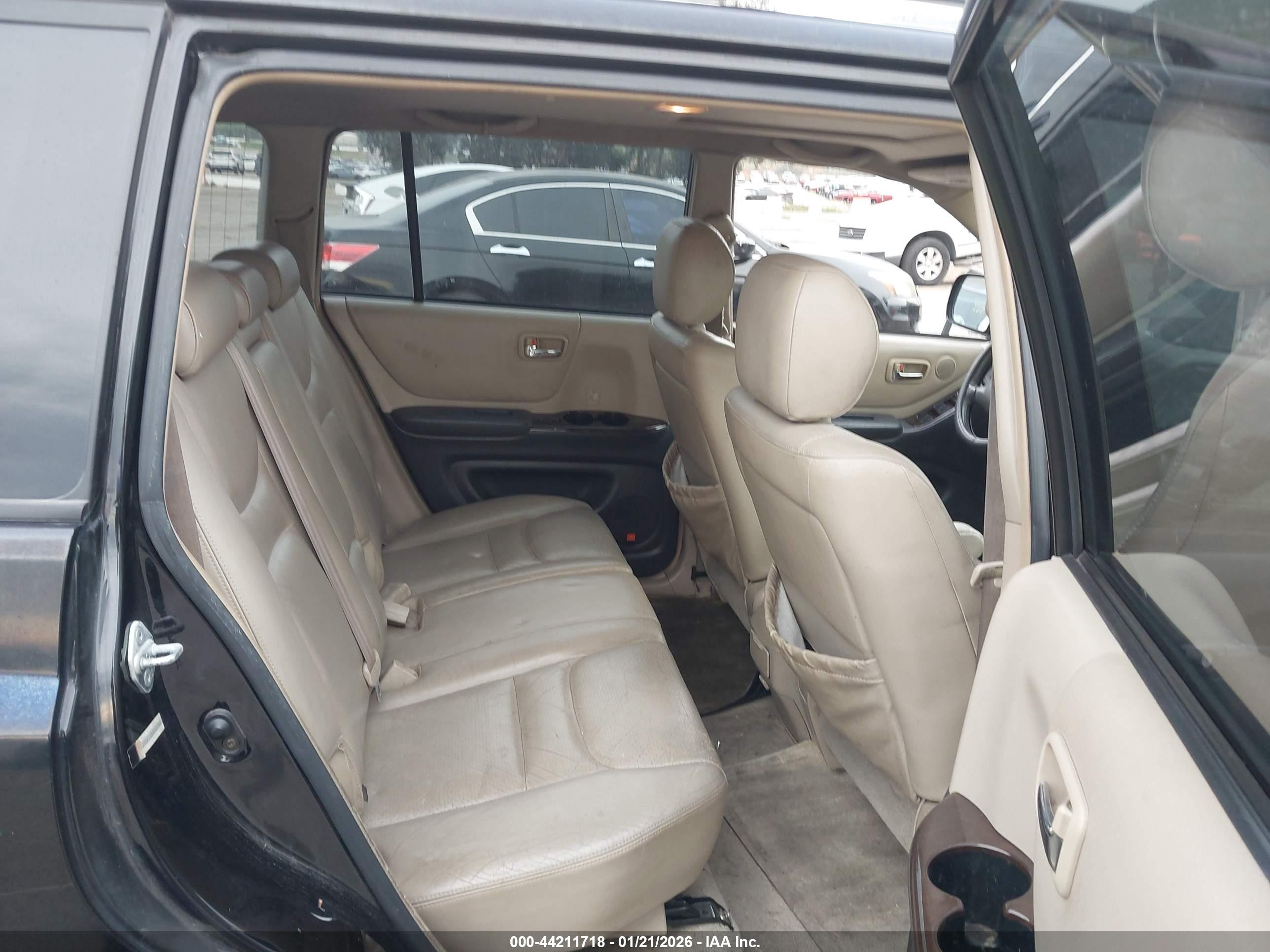TOYOTA HIGHLANDER image 8