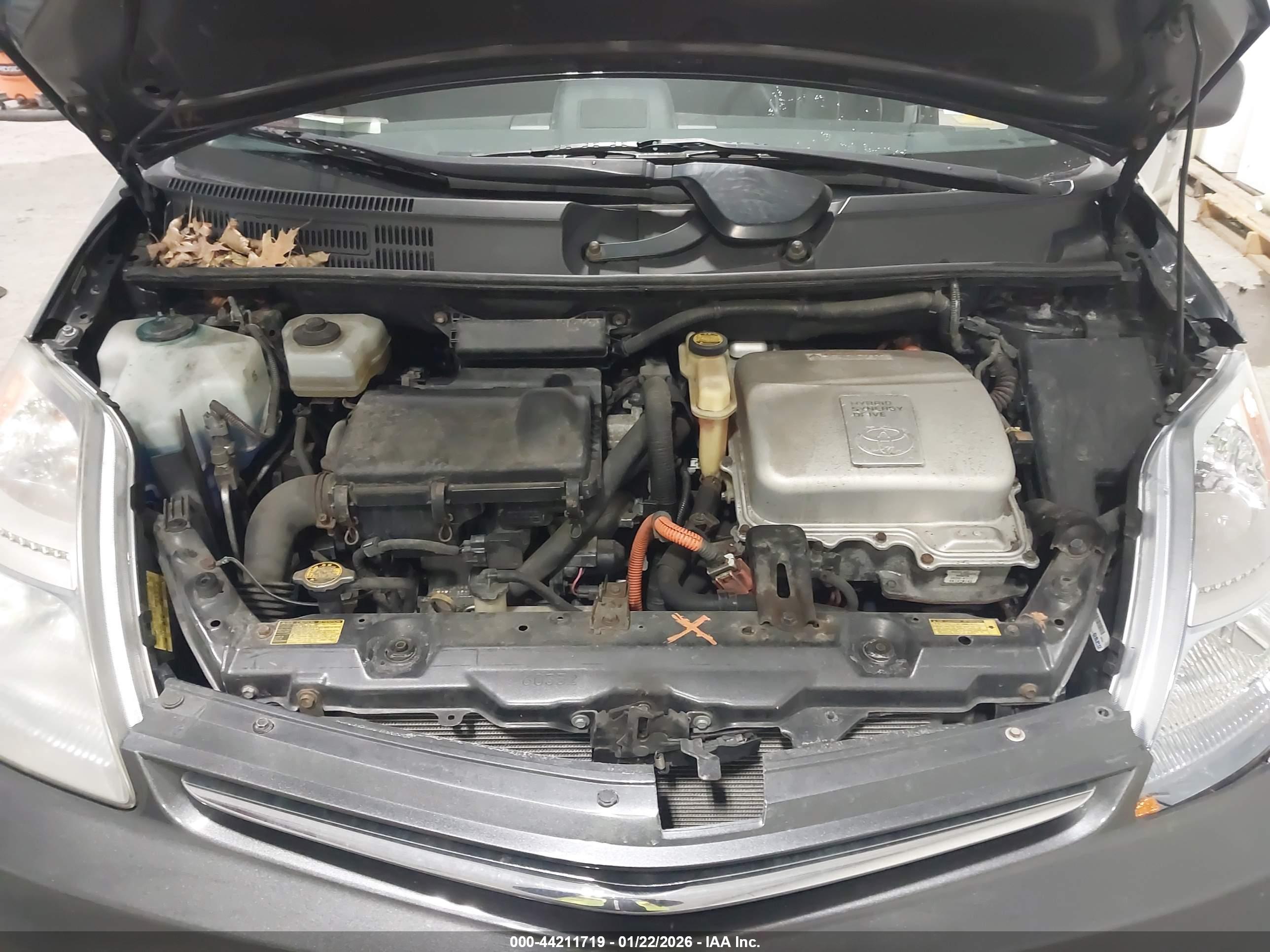 TOYOTA PRIUS image 10